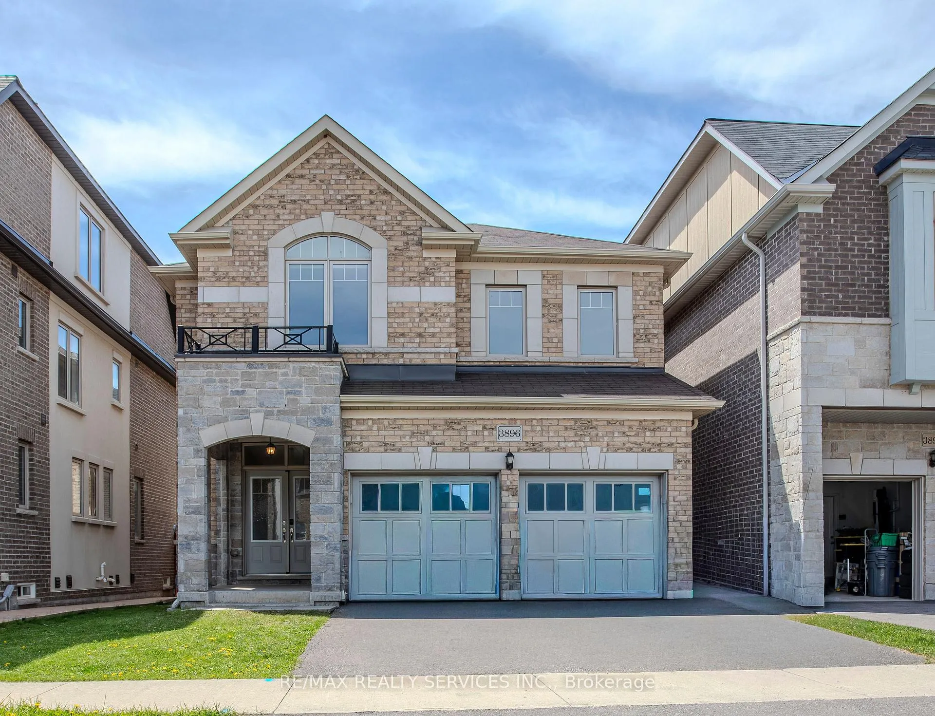 Photo 1 of 3896 Tufgar Crescent, Burlington, Alton — HOMEH