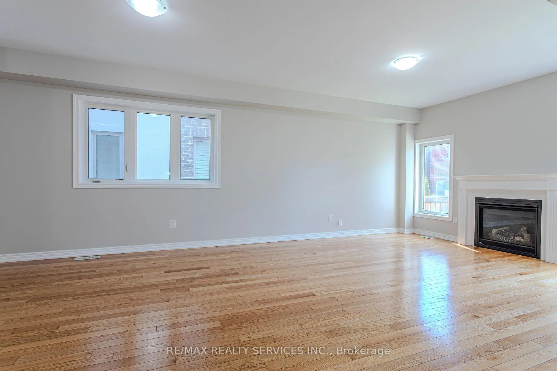 Photo 12 of 3896 Tufgar Crescent, Burlington, Alton — HOMEH