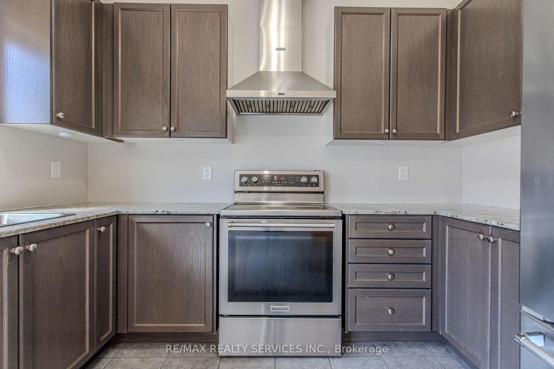 Photo 17 of 3896 Tufgar Crescent, Burlington, Alton — HOMEH