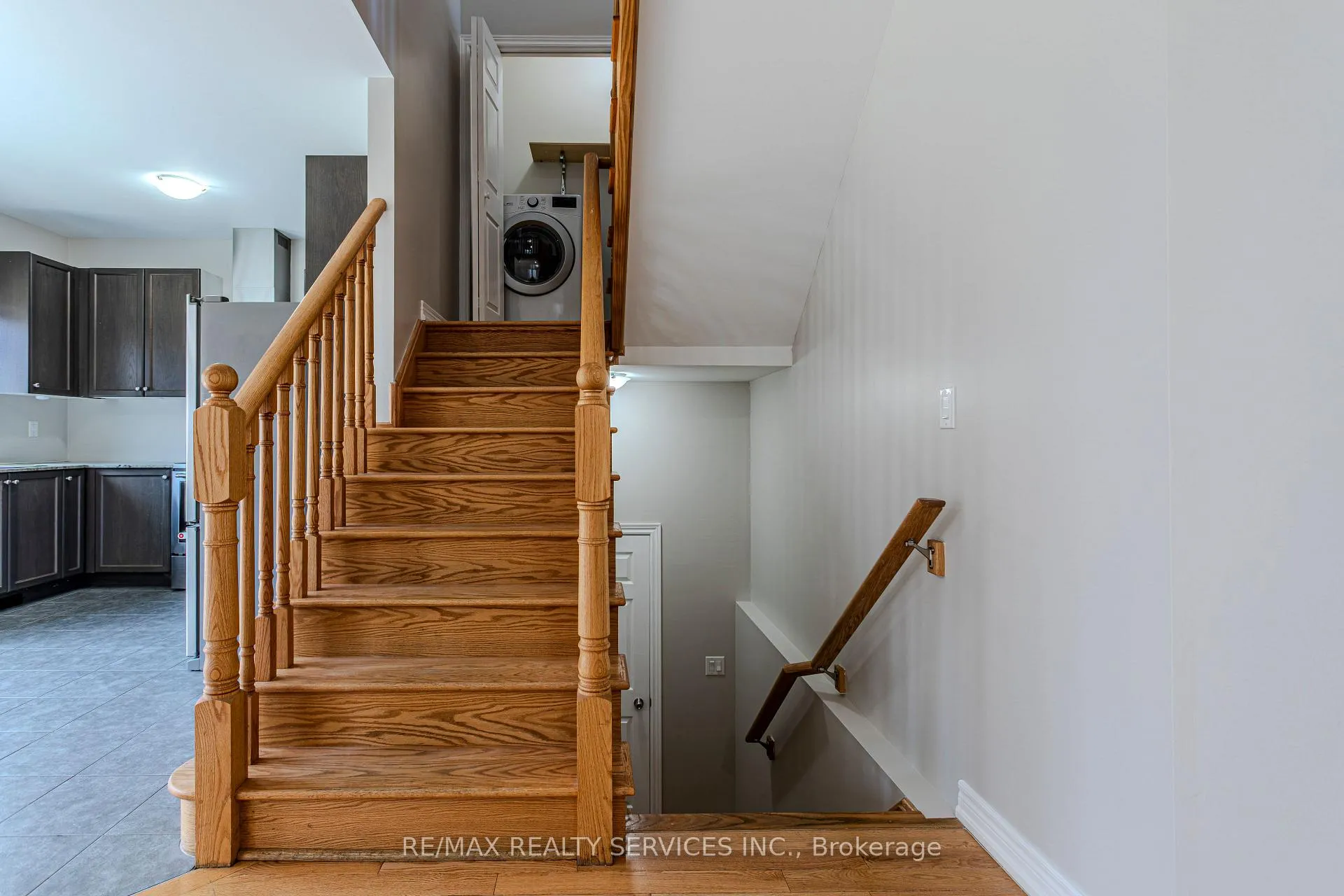 Photo 18 of 3896 Tufgar Crescent, Burlington, Alton — HOMEH
