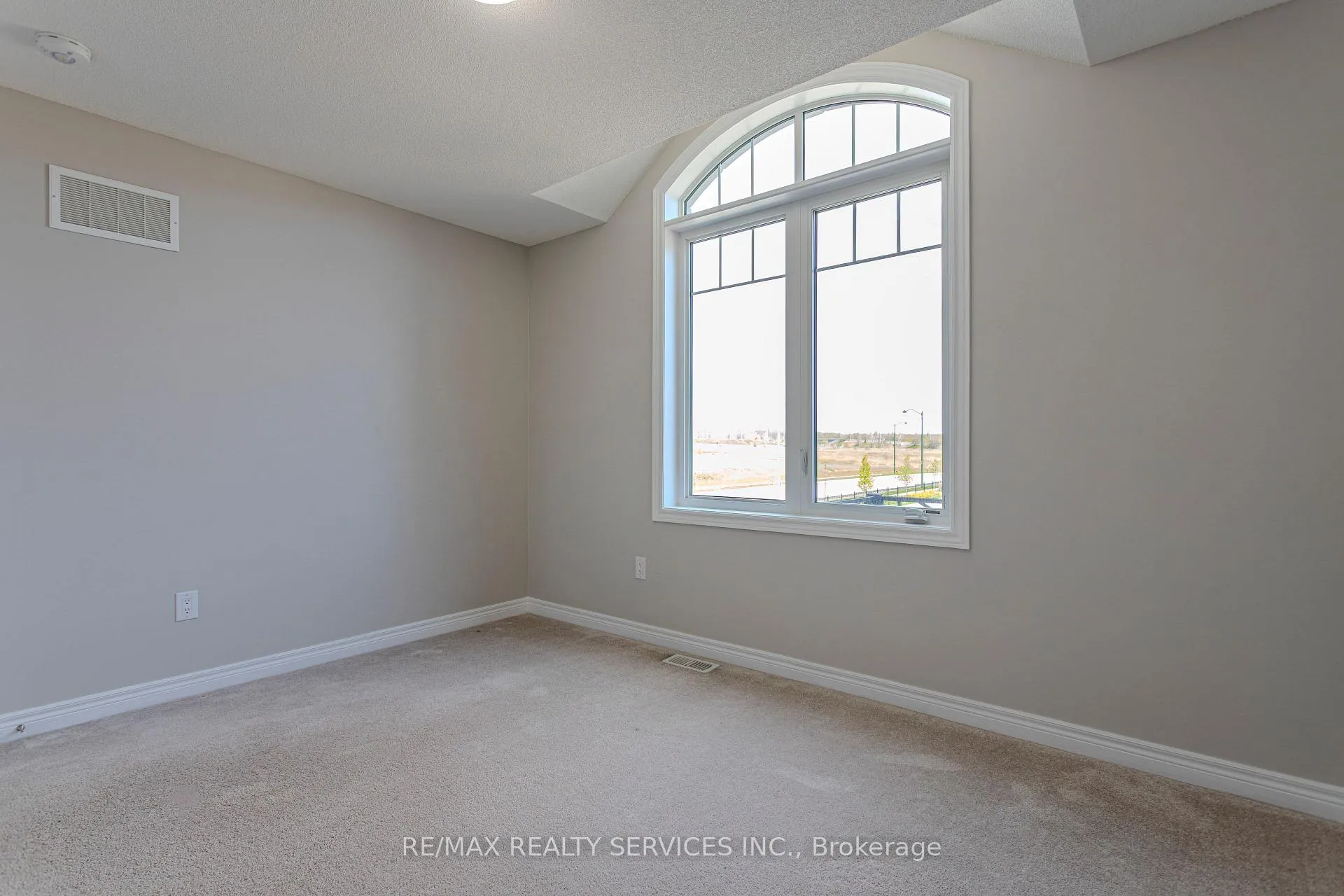 Photo 26 of 3896 Tufgar Crescent, Burlington, Alton — HOMEH