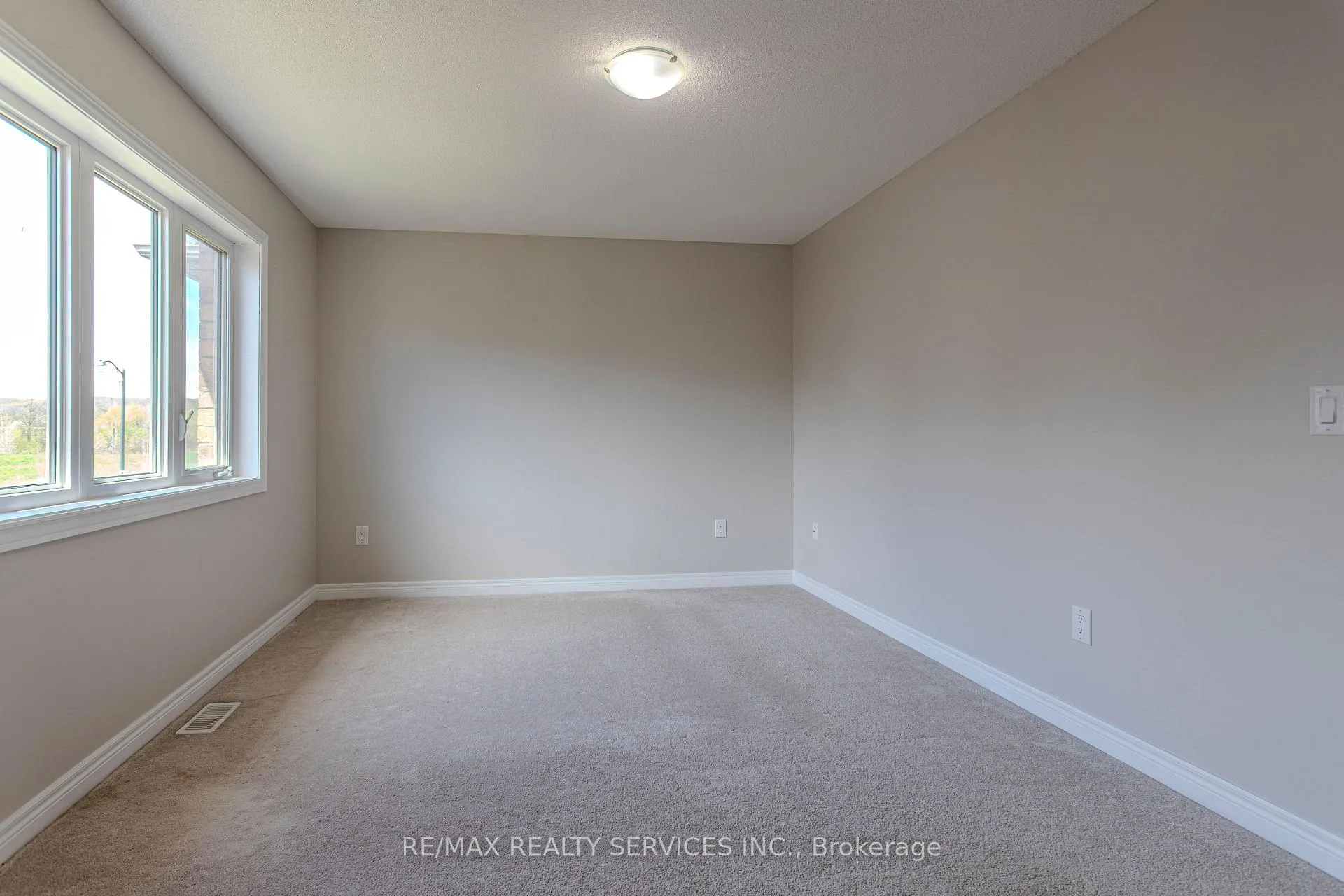 Photo 35 of 3896 Tufgar Crescent, Burlington, Alton — HOMEH