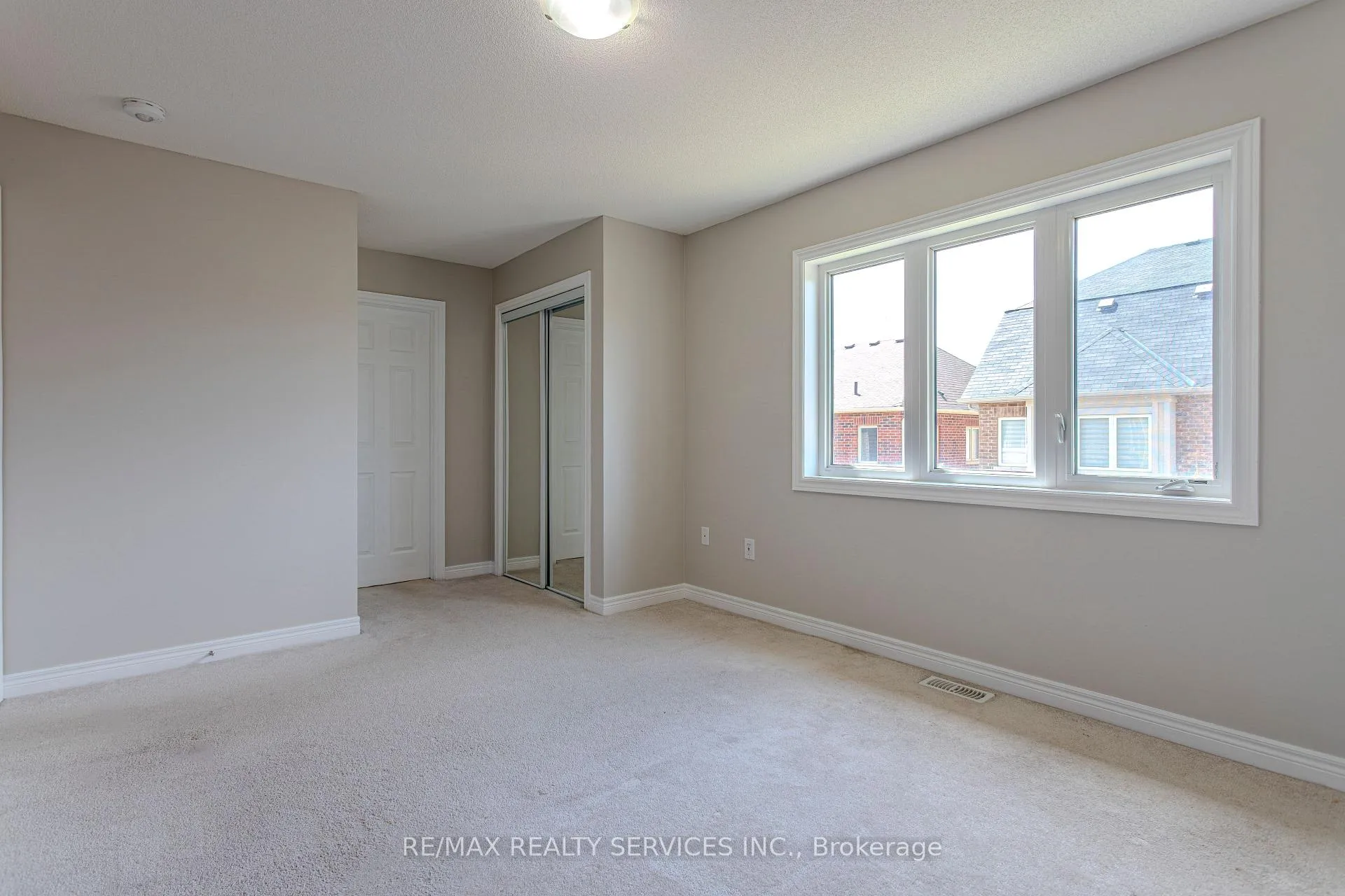 Photo 37 of 3896 Tufgar Crescent, Burlington, Alton — HOMEH