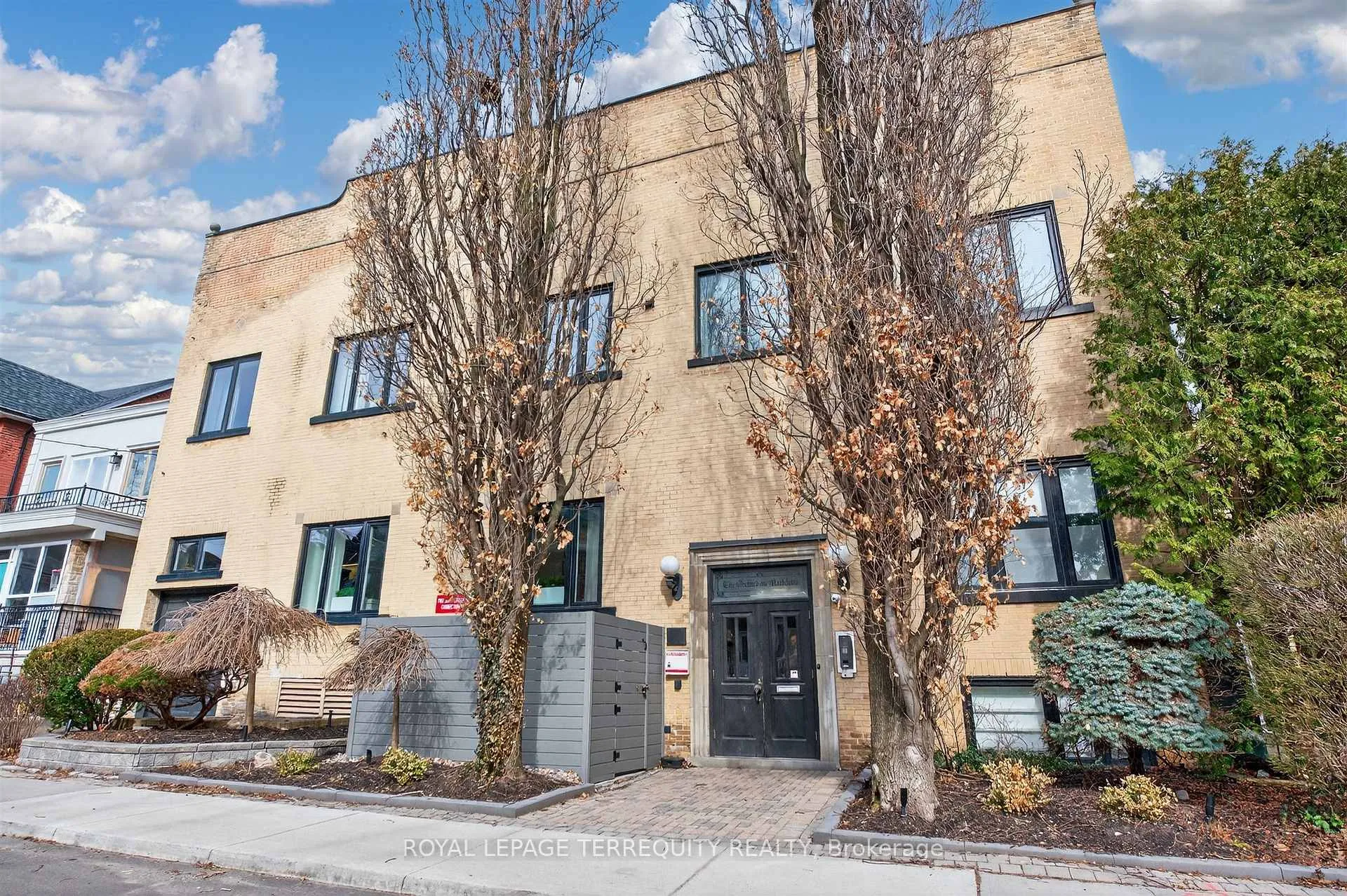 Photo 2 of Unit 1, 75 Markham Street, Toronto, Trinity-Bellwoods — HOMEH