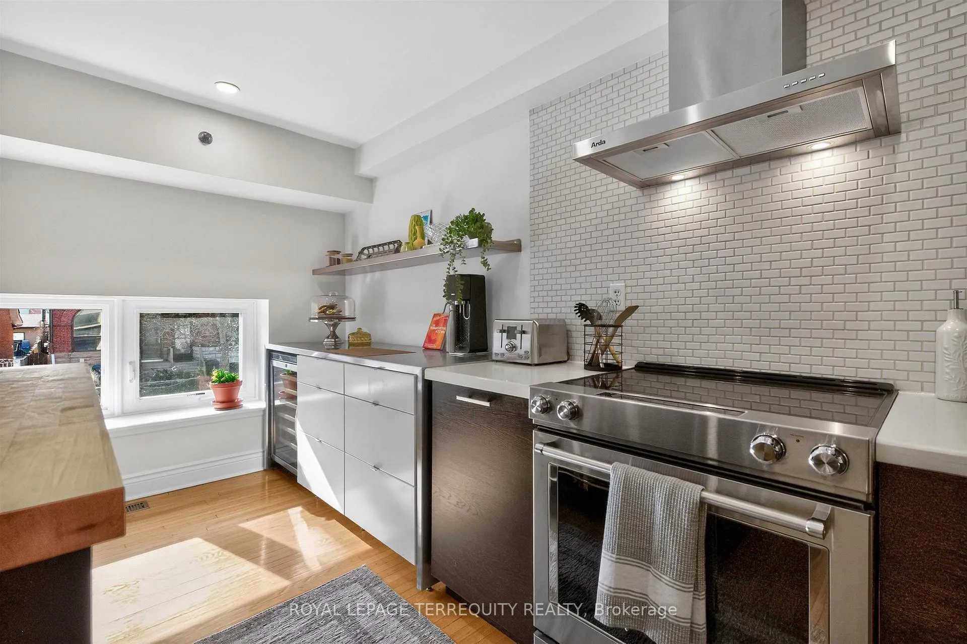 Photo 14 of Unit 1, 75 Markham Street, Toronto, Trinity-Bellwoods — HOMEH