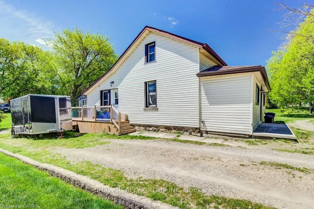 Photo 34 of 21 Main Street W, Mapleton, Rural Mapleton — HOMEH