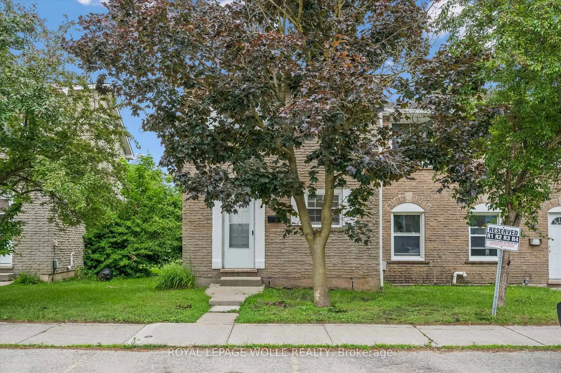 Front of 178 Westcourt Place