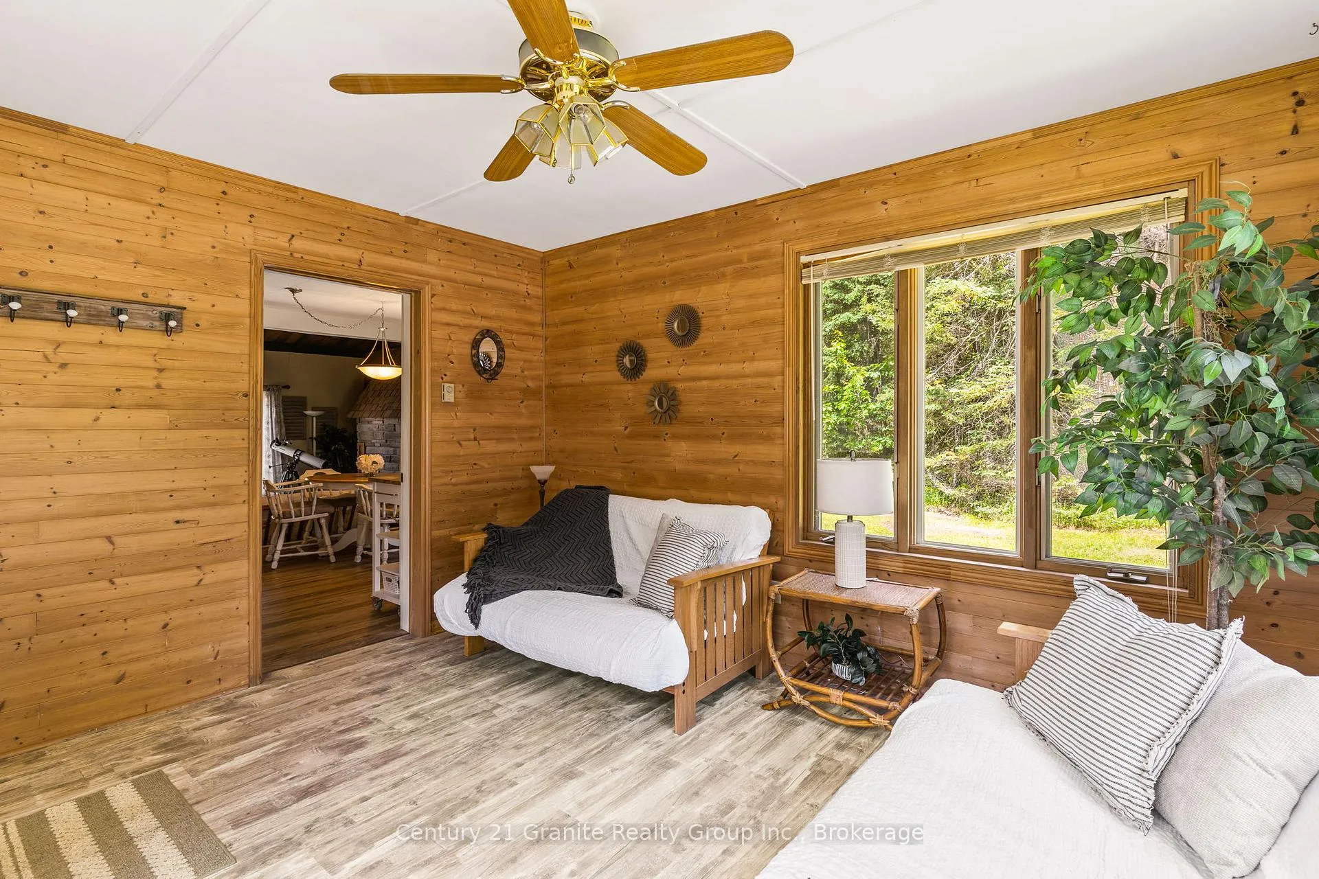 Photo 11 of 1075 Hobbits Lane, Minden Hills, Snowdon — HOMEH