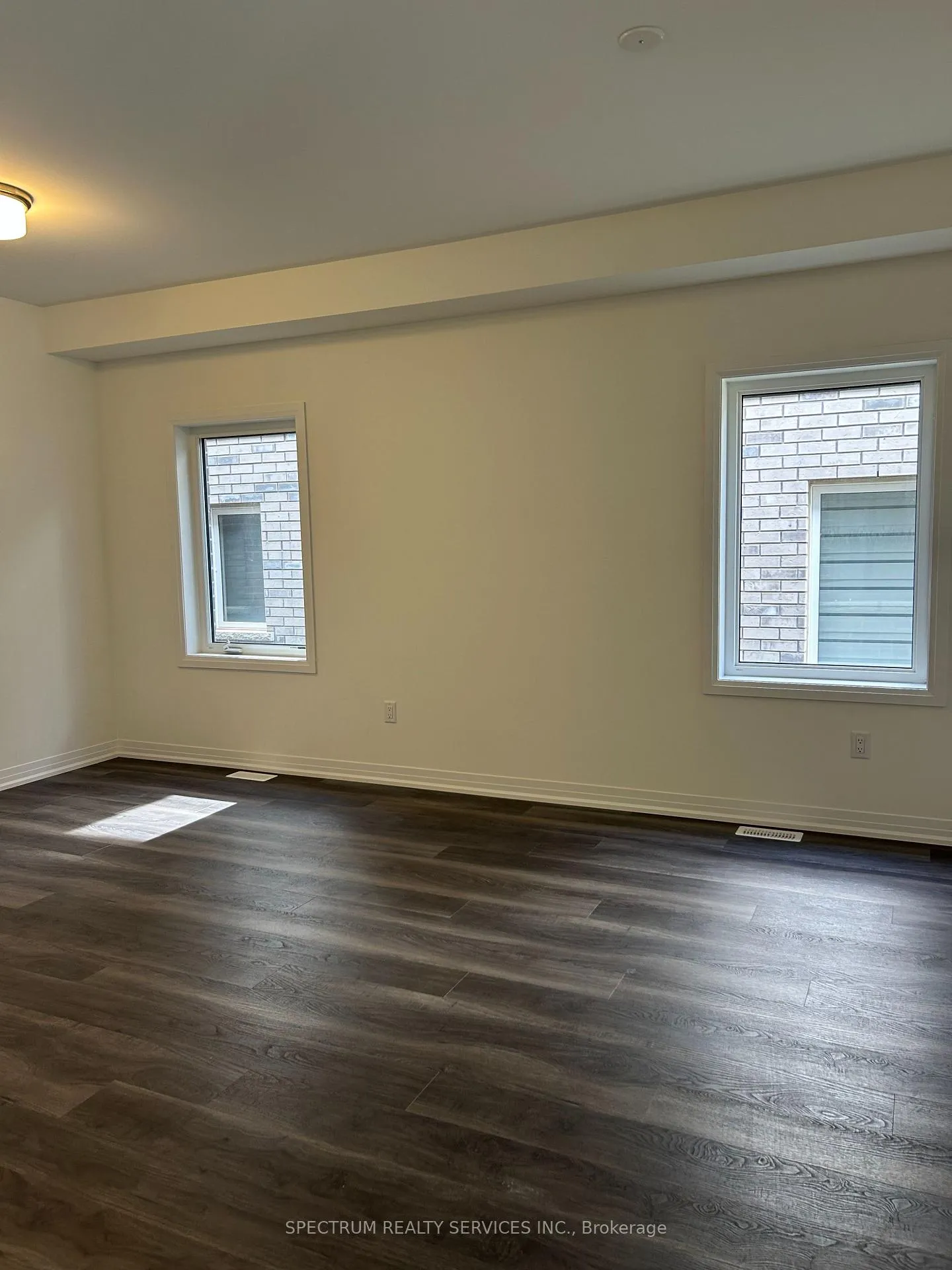 Photo 5 of 4 Sherrill Avenue, Brantford — HOMEH