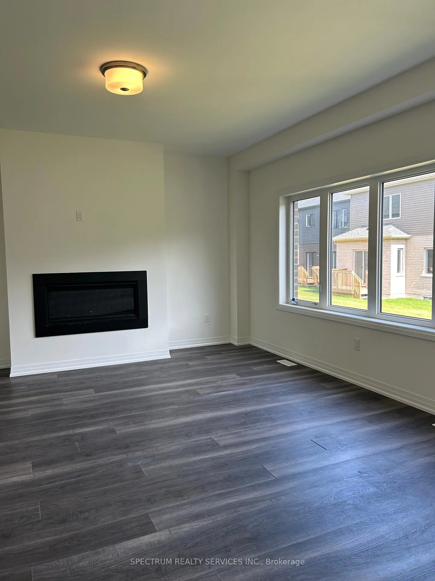 Photo 7 of 4 Sherrill Avenue, Brantford — HOMEH