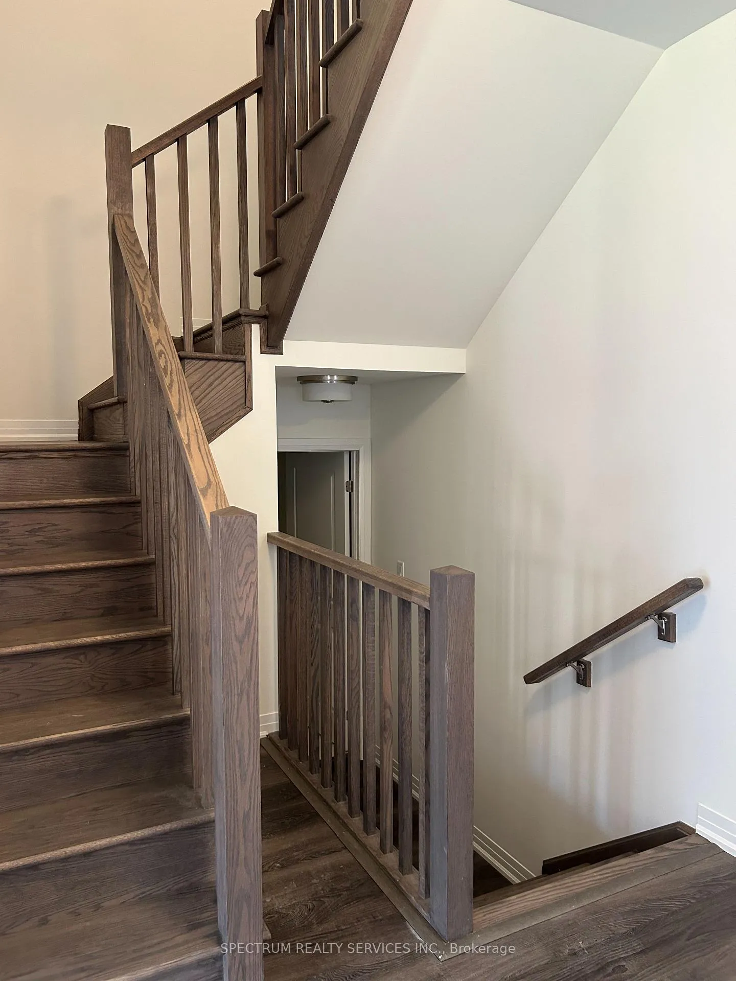 Photo 10 of 4 Sherrill Avenue, Brantford — HOMEH