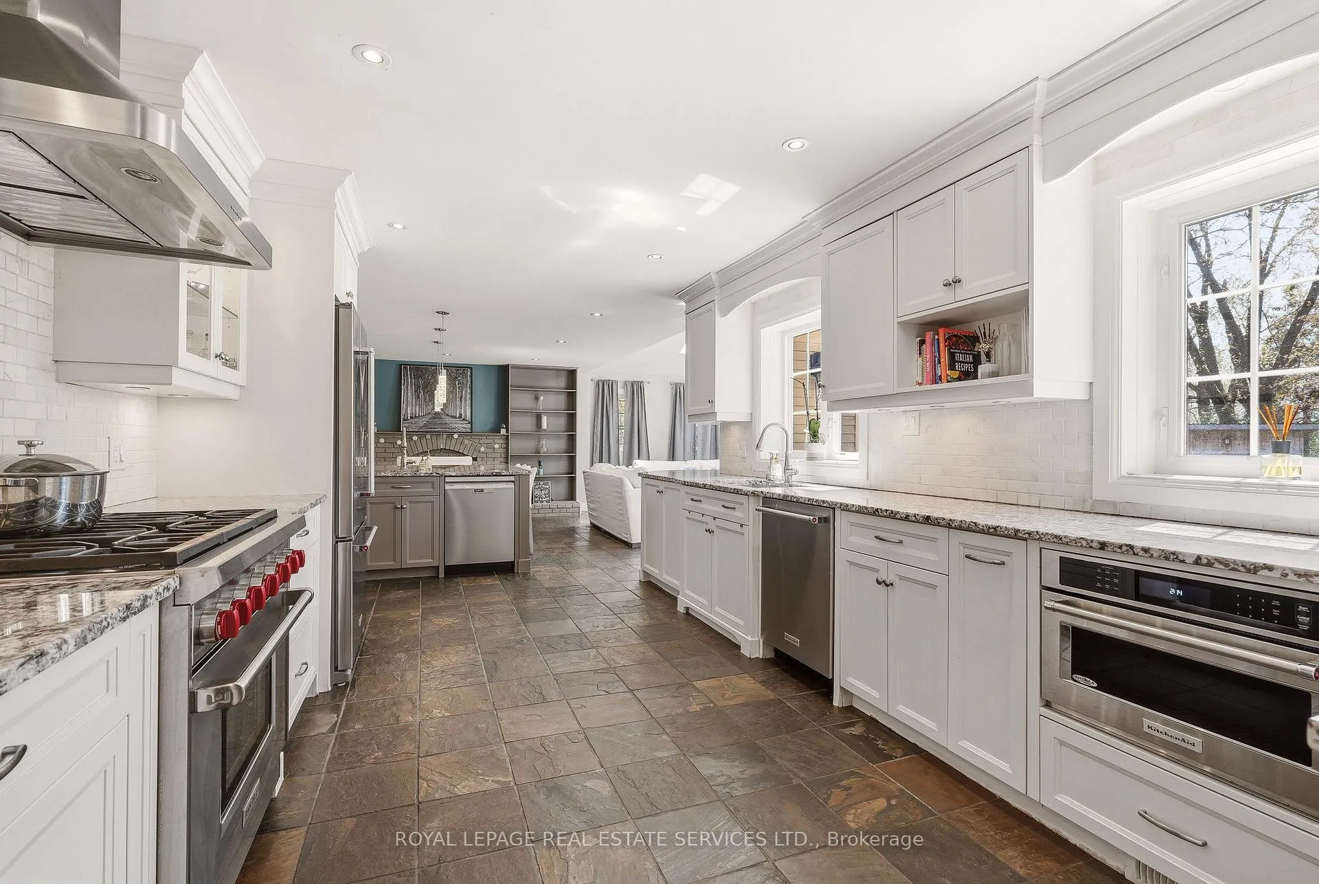 Photo 6 of 1264 Baldwin Drive, Oakville, Morrison — HOMEH