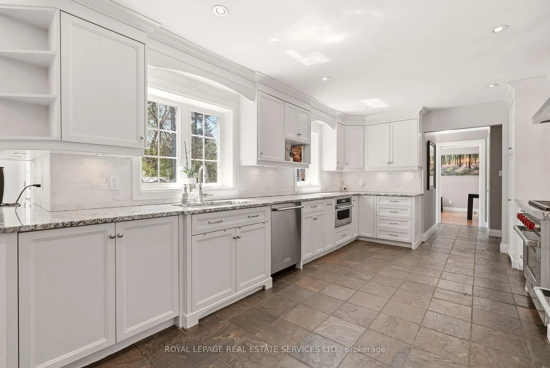 Photo 9 of 1264 Baldwin Drive, Oakville, Morrison — HOMEH