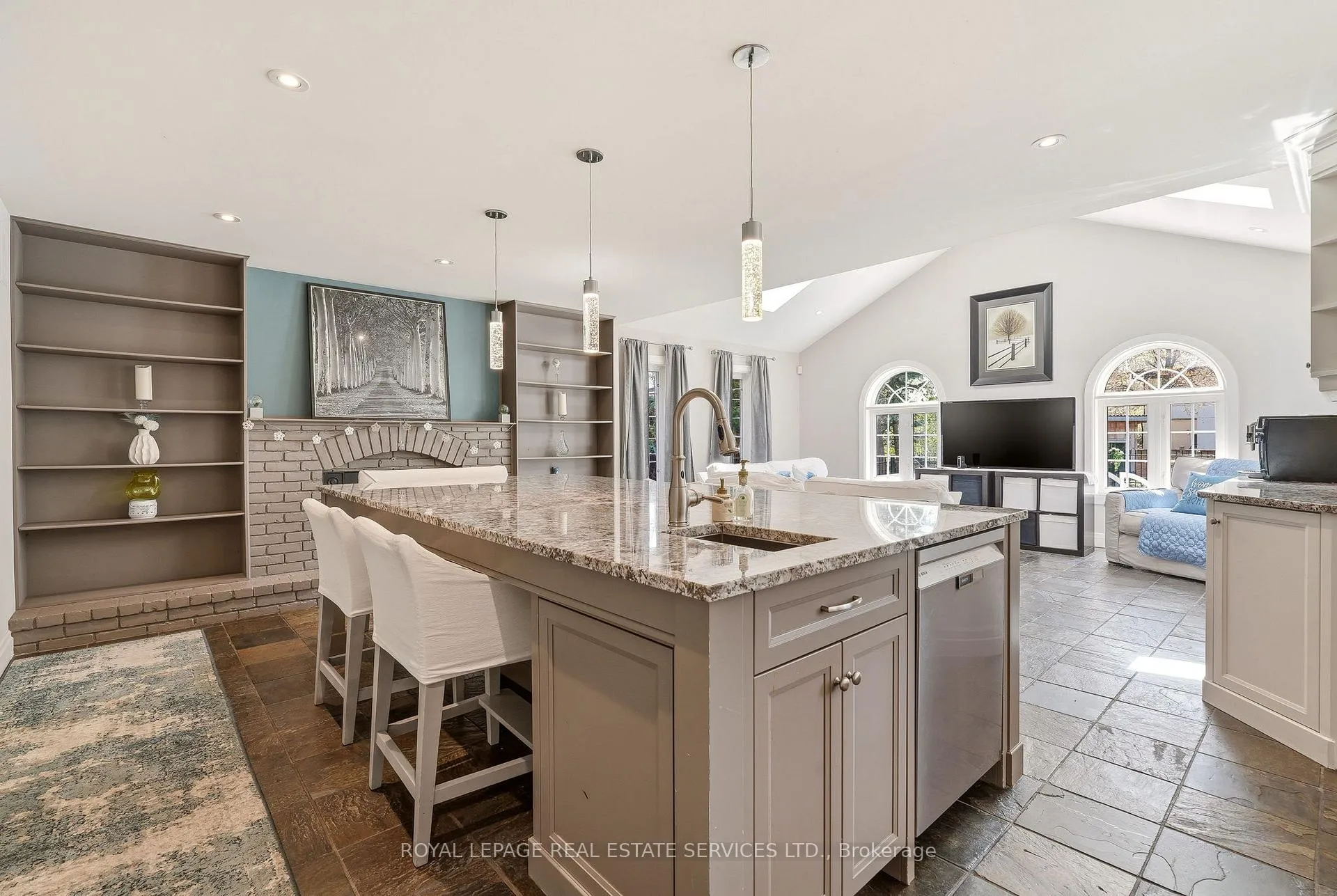 Photo 13 of 1264 Baldwin Drive, Oakville, Morrison — HOMEH