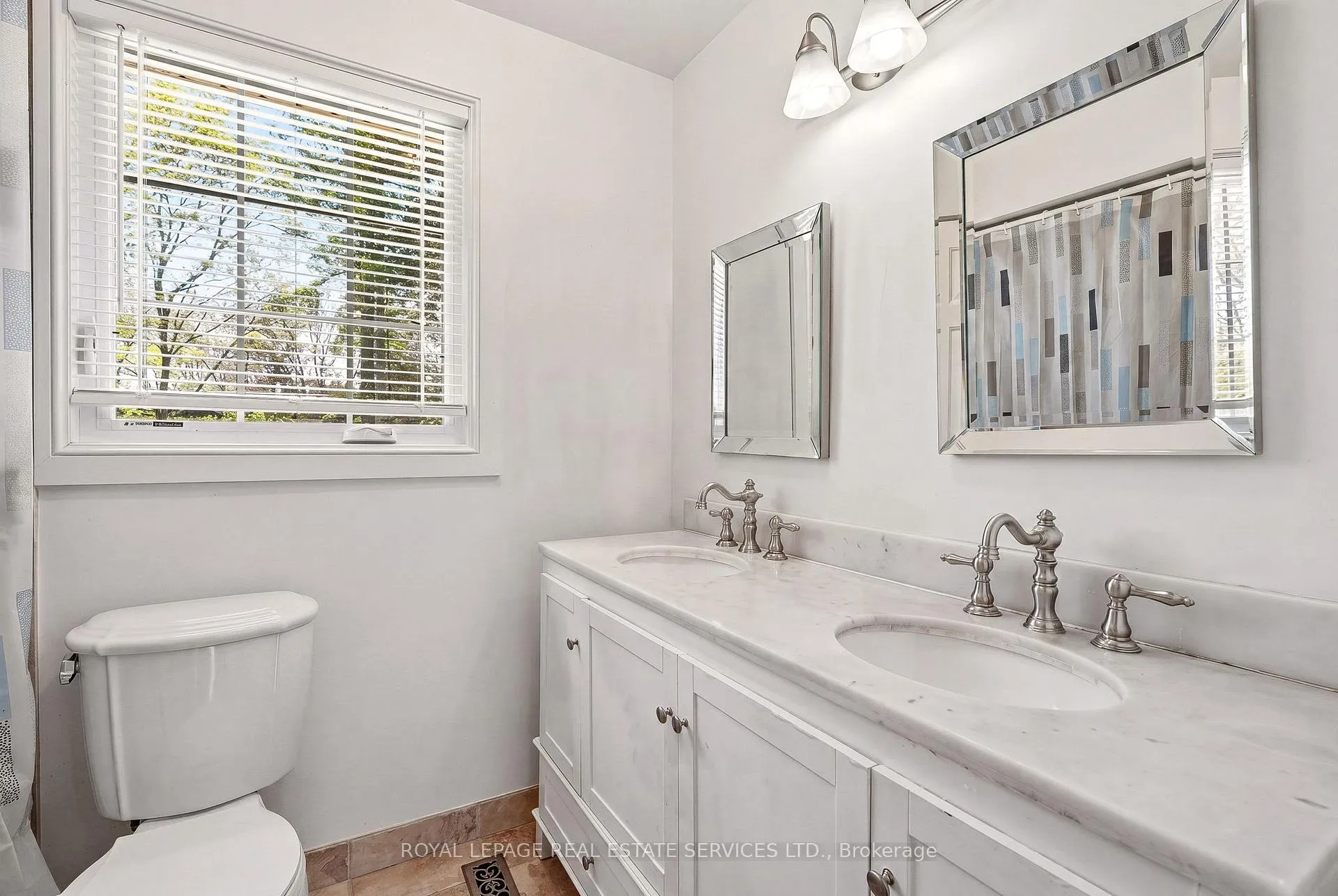Photo 28 of 1264 Baldwin Drive, Oakville, Morrison — HOMEH