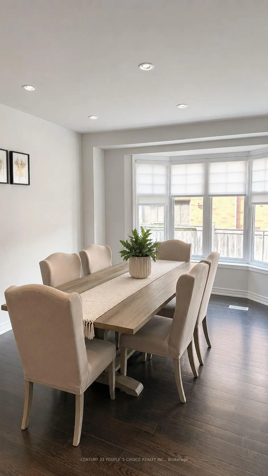 Photo 5 of 63 Borrelli Drive, Brampton, Credit Valley — HOMEH