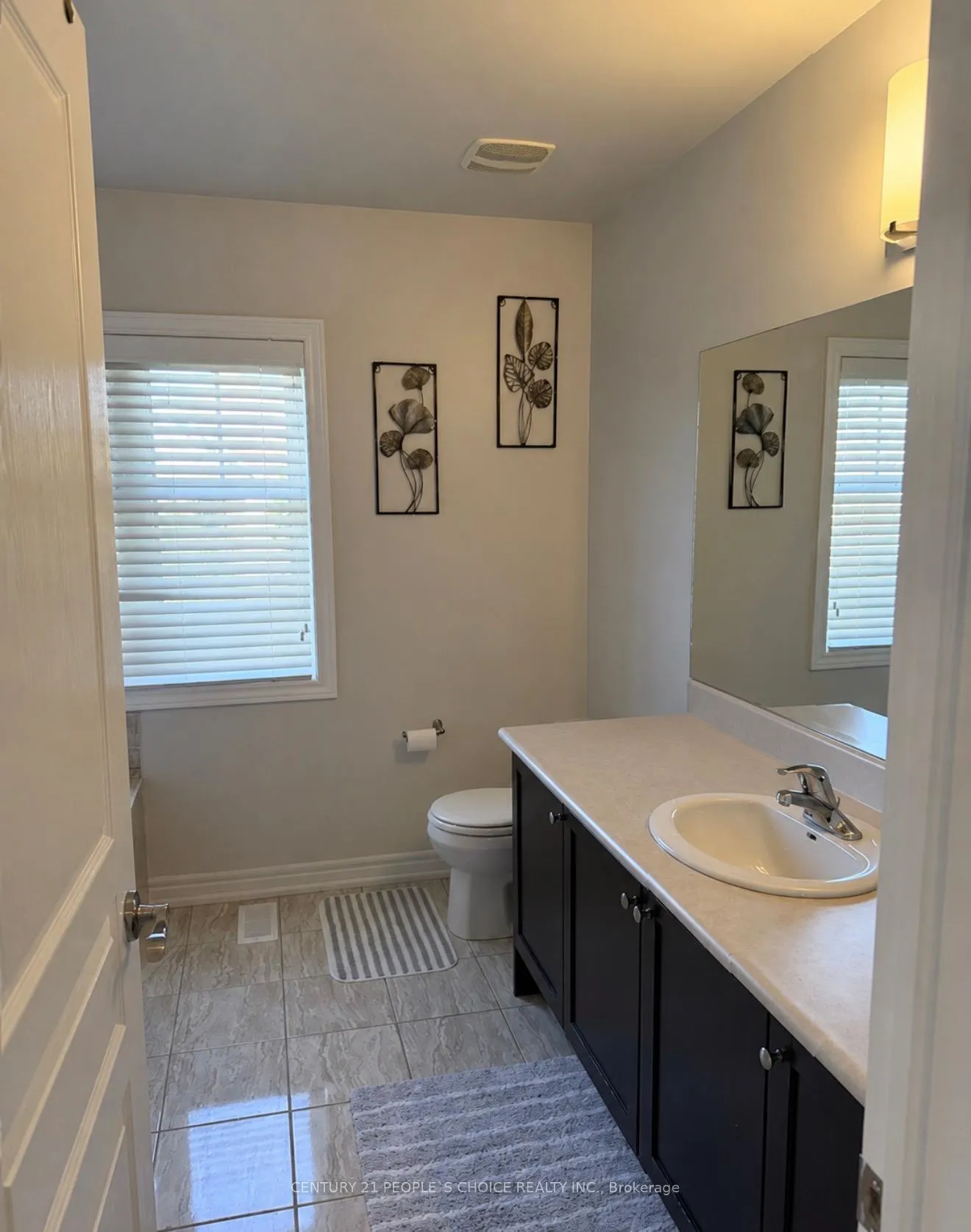 Photo 8 of 63 Borrelli Drive, Brampton, Credit Valley — HOMEH