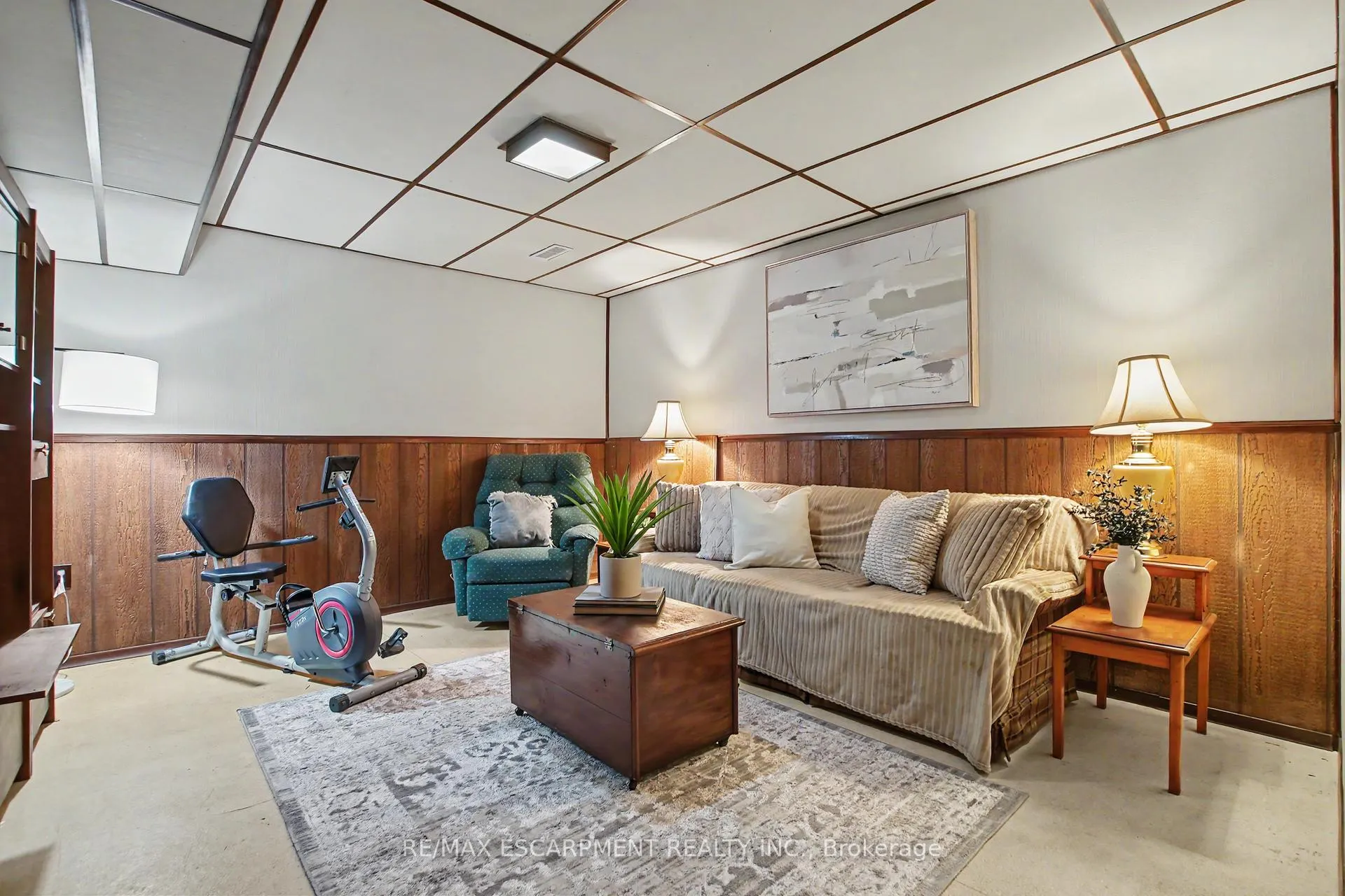 Photo 29 of 196 Guildwood Drive, Hamilton, Gurnett — HOMEH