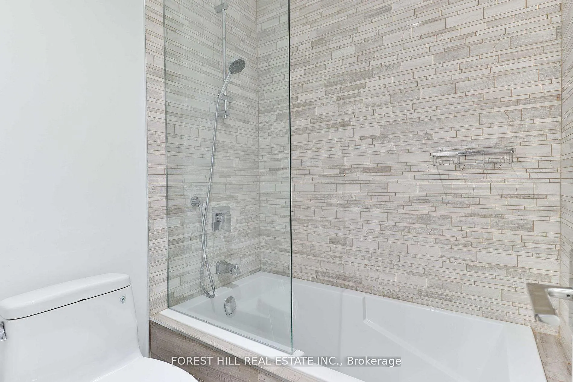 Photo 17 of 51B Burnaby Boulevard, Toronto, Yonge-Eglinton — HOMEH