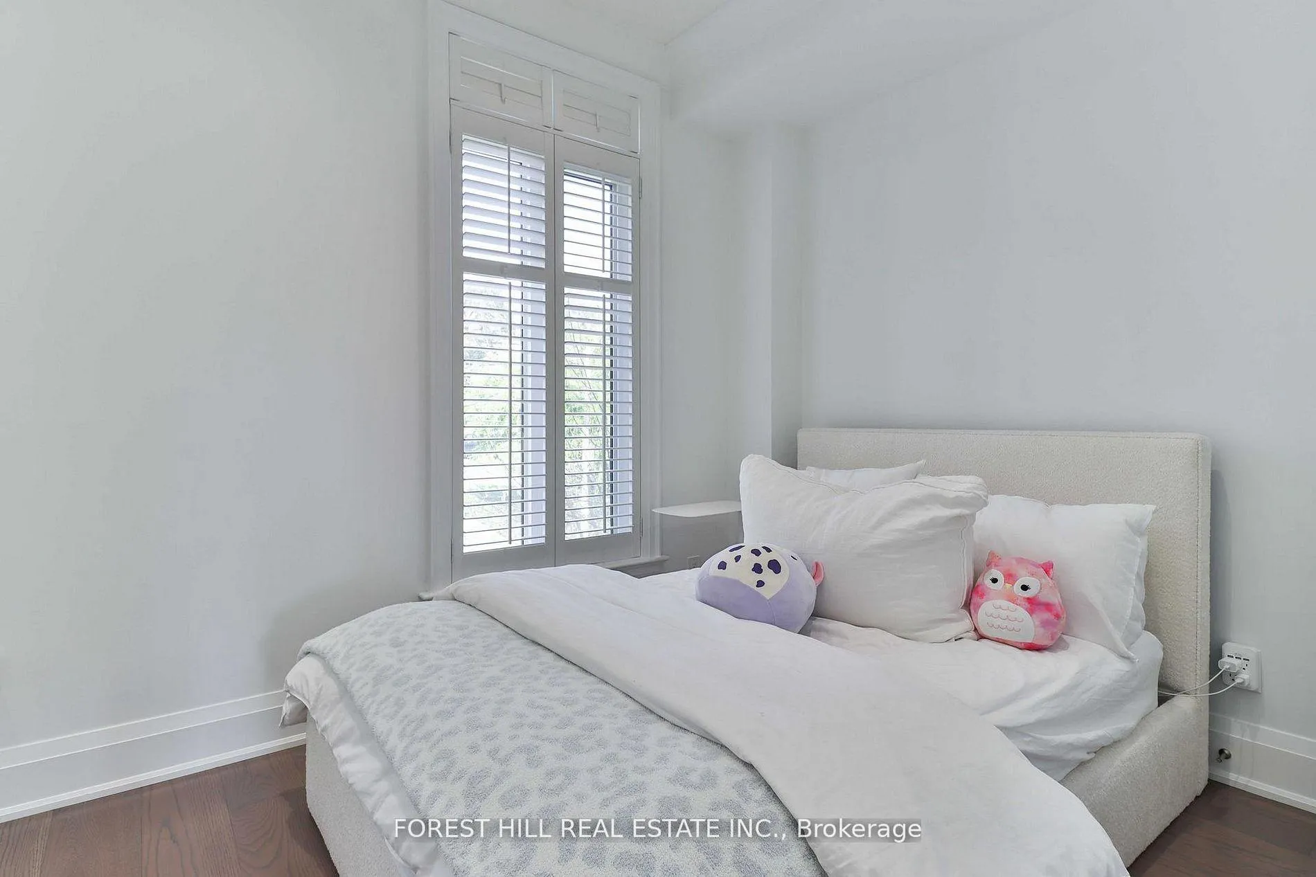 Photo 18 of 51B Burnaby Boulevard, Toronto, Yonge-Eglinton — HOMEH