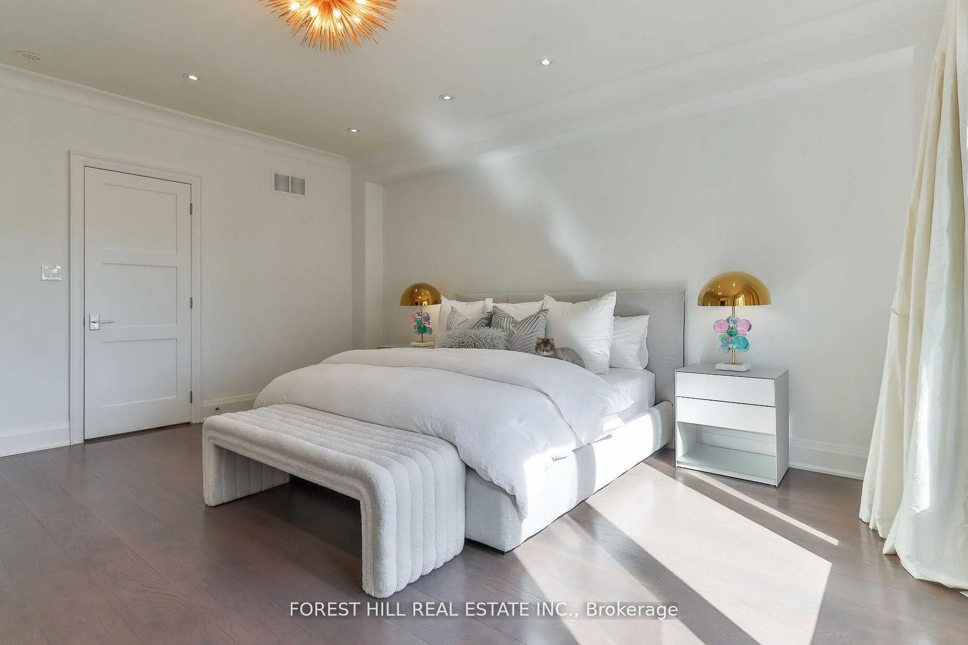 Photo 22 of 51B Burnaby Boulevard, Toronto, Yonge-Eglinton — HOMEH