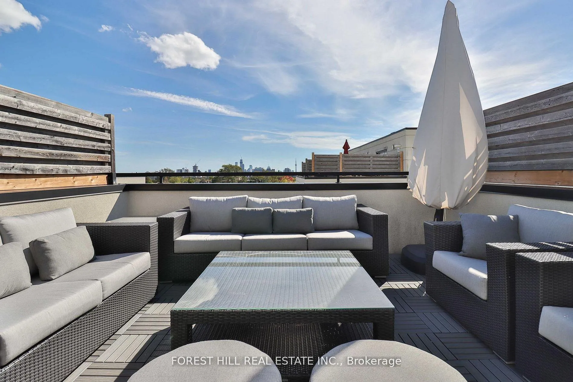 Photo 29 of 51B Burnaby Boulevard, Toronto, Yonge-Eglinton — HOMEH