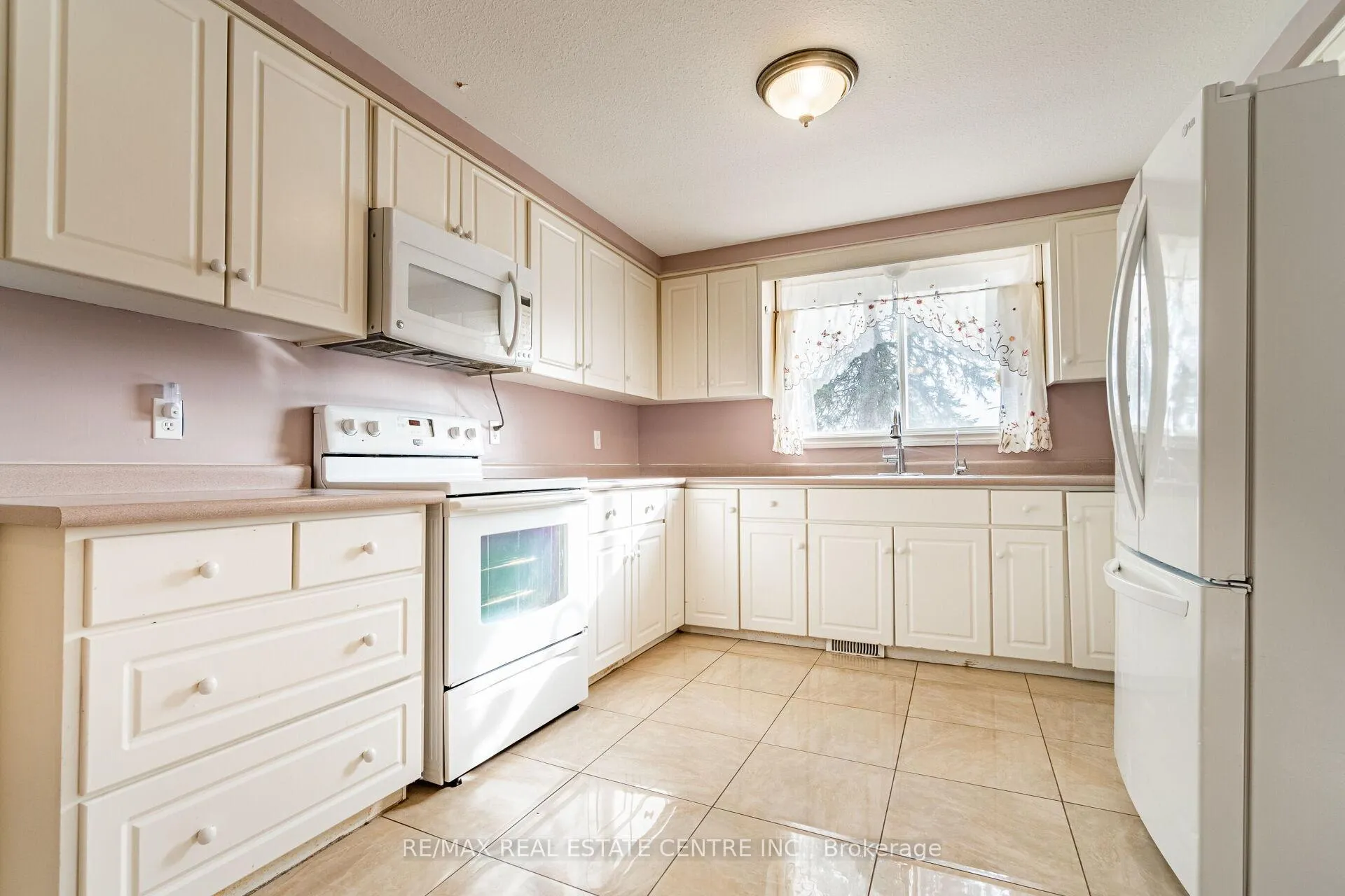Photo 11 of 8681 Canyon Road, Milton, Rural Milton West — HOMEH