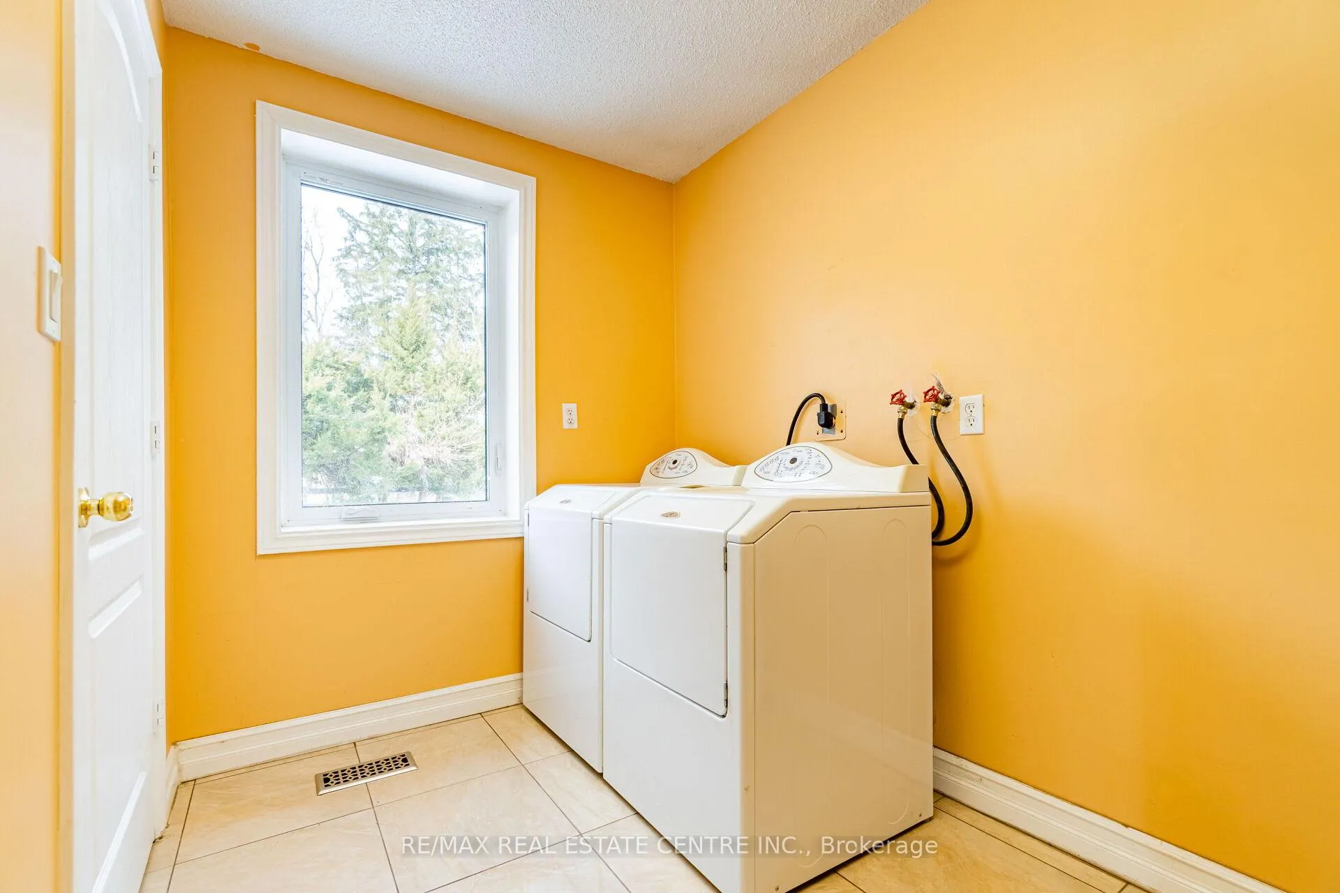Photo 18 of 8681 Canyon Road, Milton, Rural Milton West — HOMEH