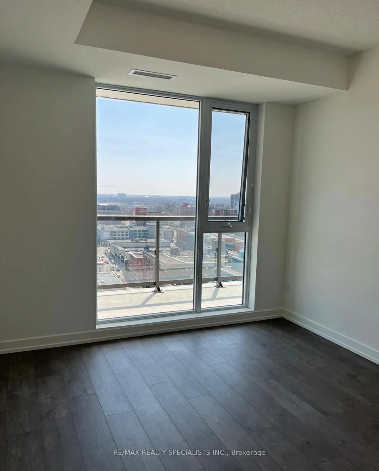Photo 7 of Unit 1508, 55 Duke Street, Kitchener, City Commercial Core — HOMEH