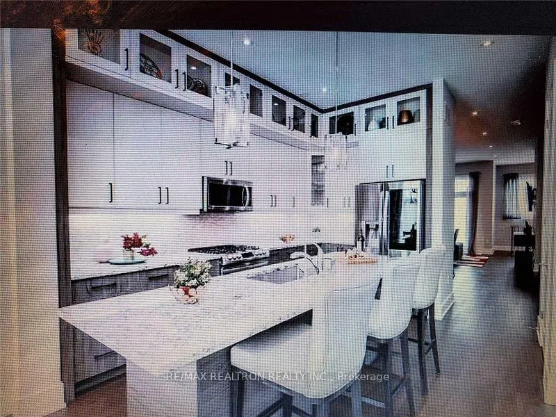 Photo 3 of 13 Golden Trail, Vaughan, Patterson — HOMEH