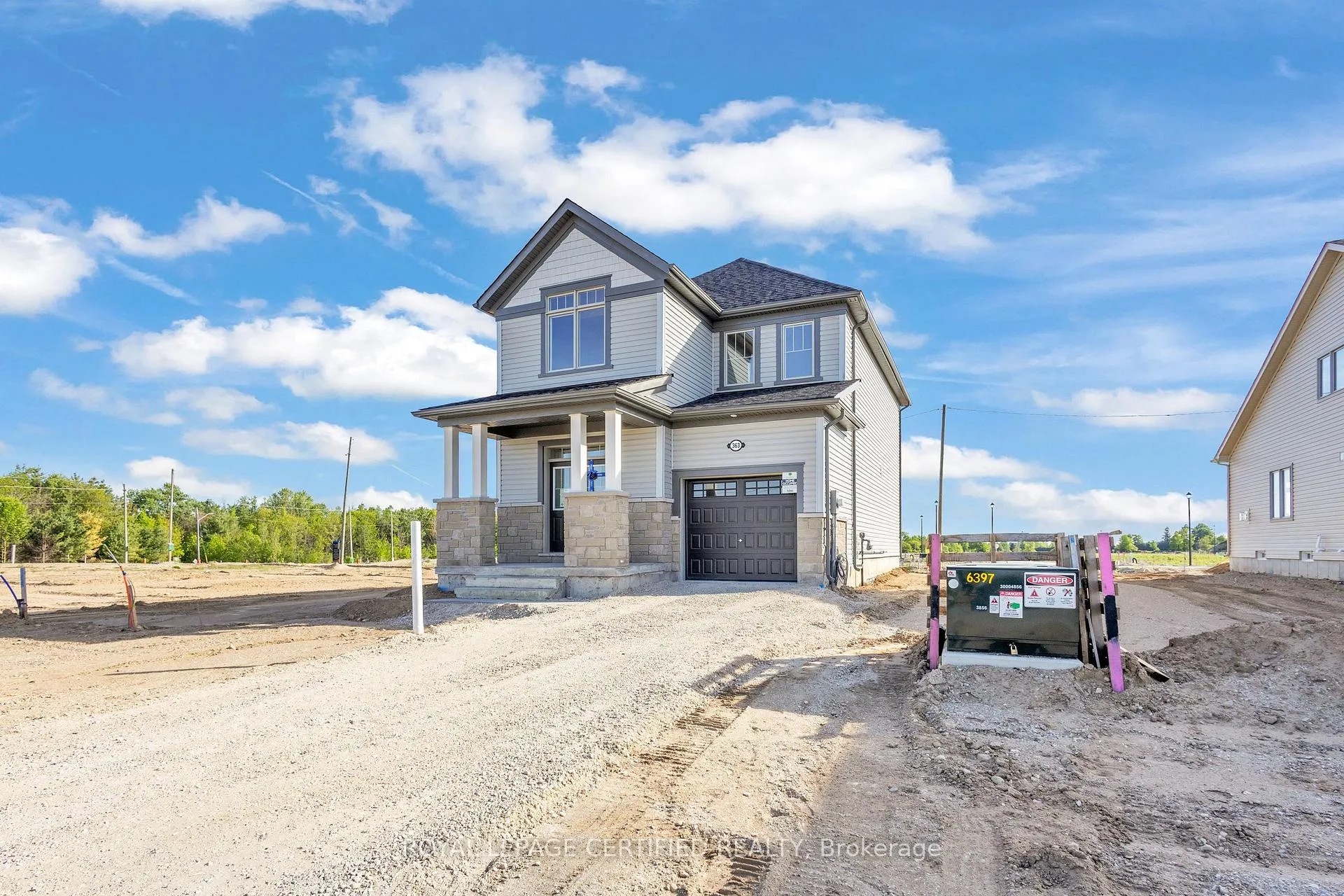 Photo 2 of 363 Farley Road, Centre Wellington, Fergus — HOMEH