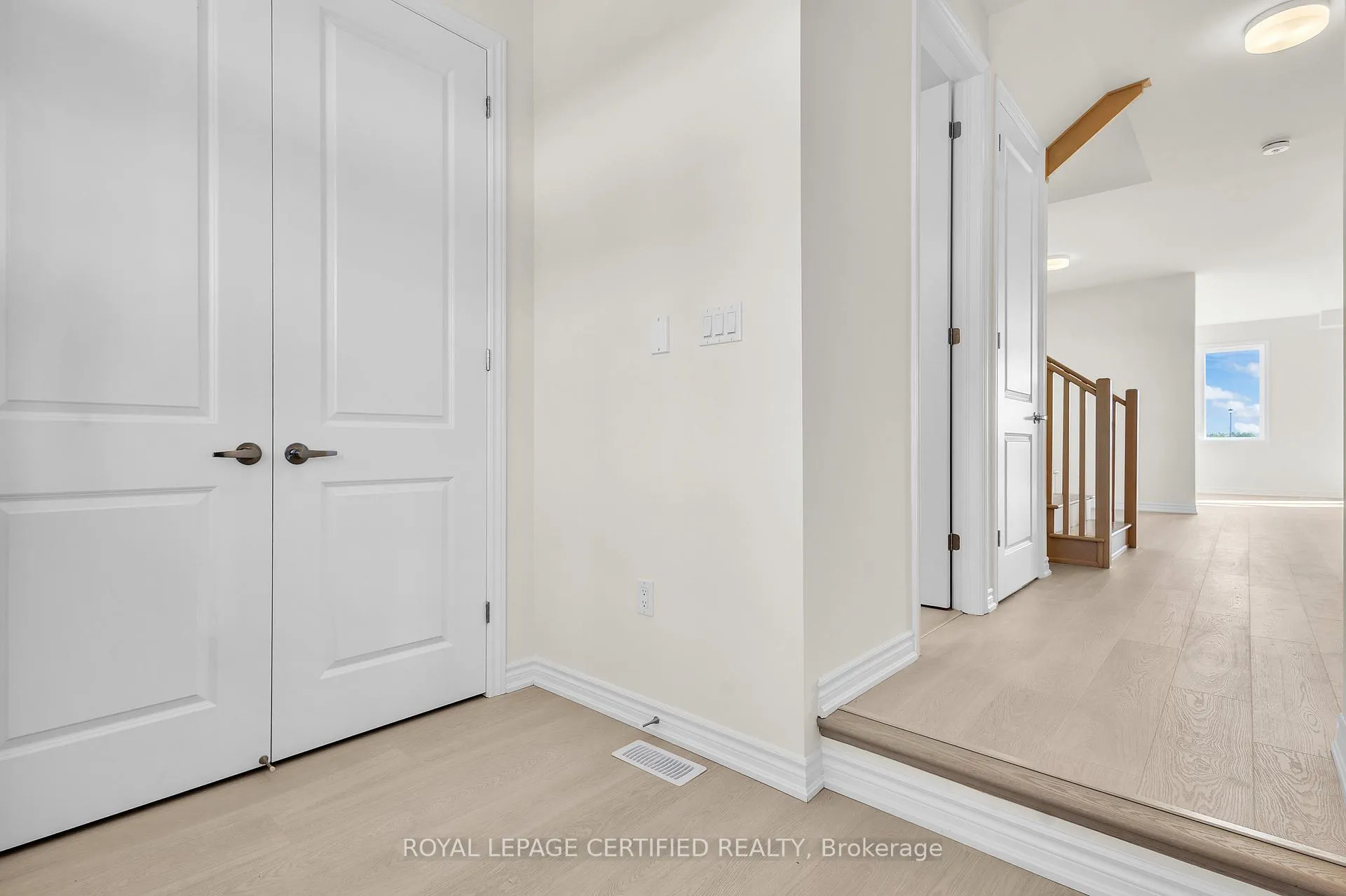 Photo 5 of 363 Farley Road, Centre Wellington, Fergus — HOMEH