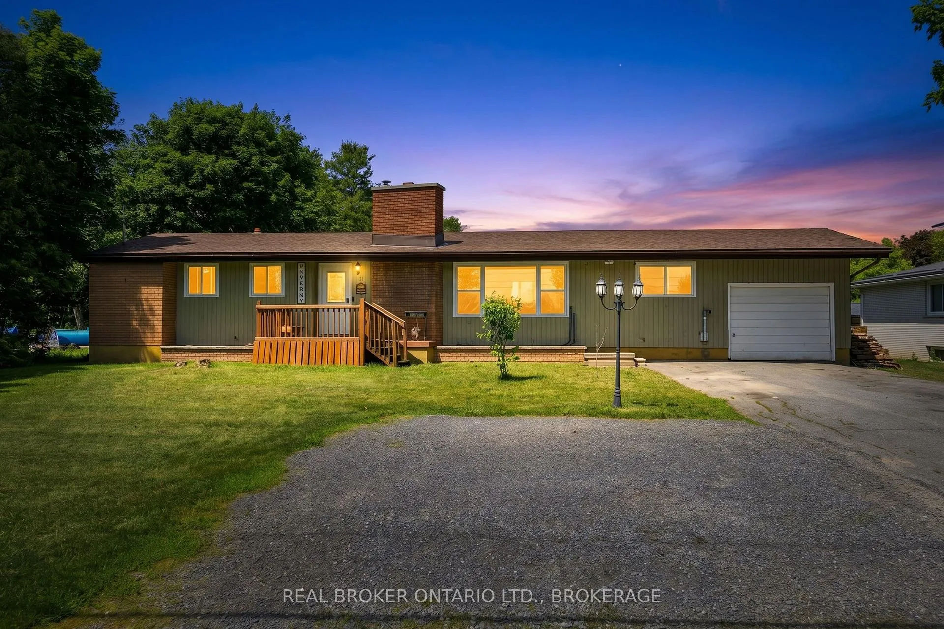 Photo 1 of 2499 Perth Road, Kingston, City North of 401 — HOMEH