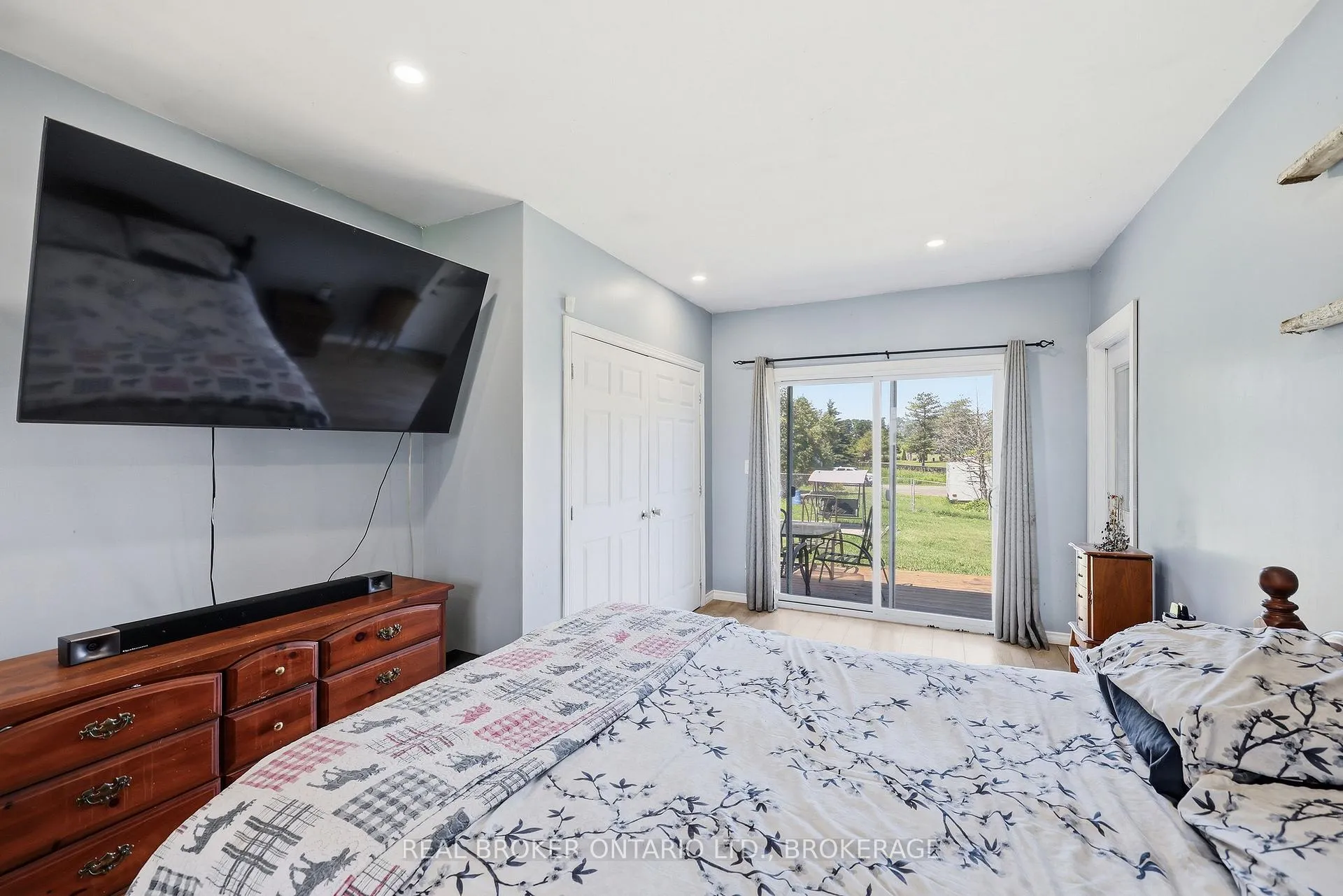 Photo 18 of 2499 Perth Road, Kingston, City North of 401 — HOMEH