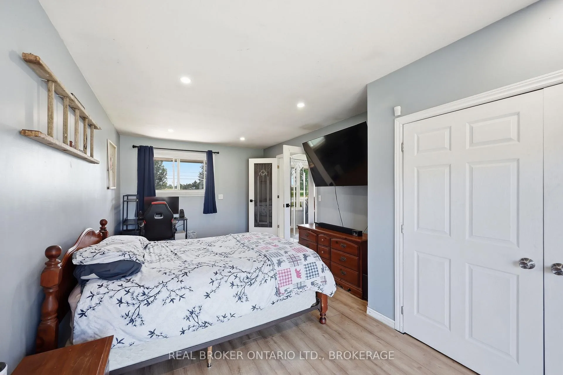 Photo 19 of 2499 Perth Road, Kingston, City North of 401 — HOMEH