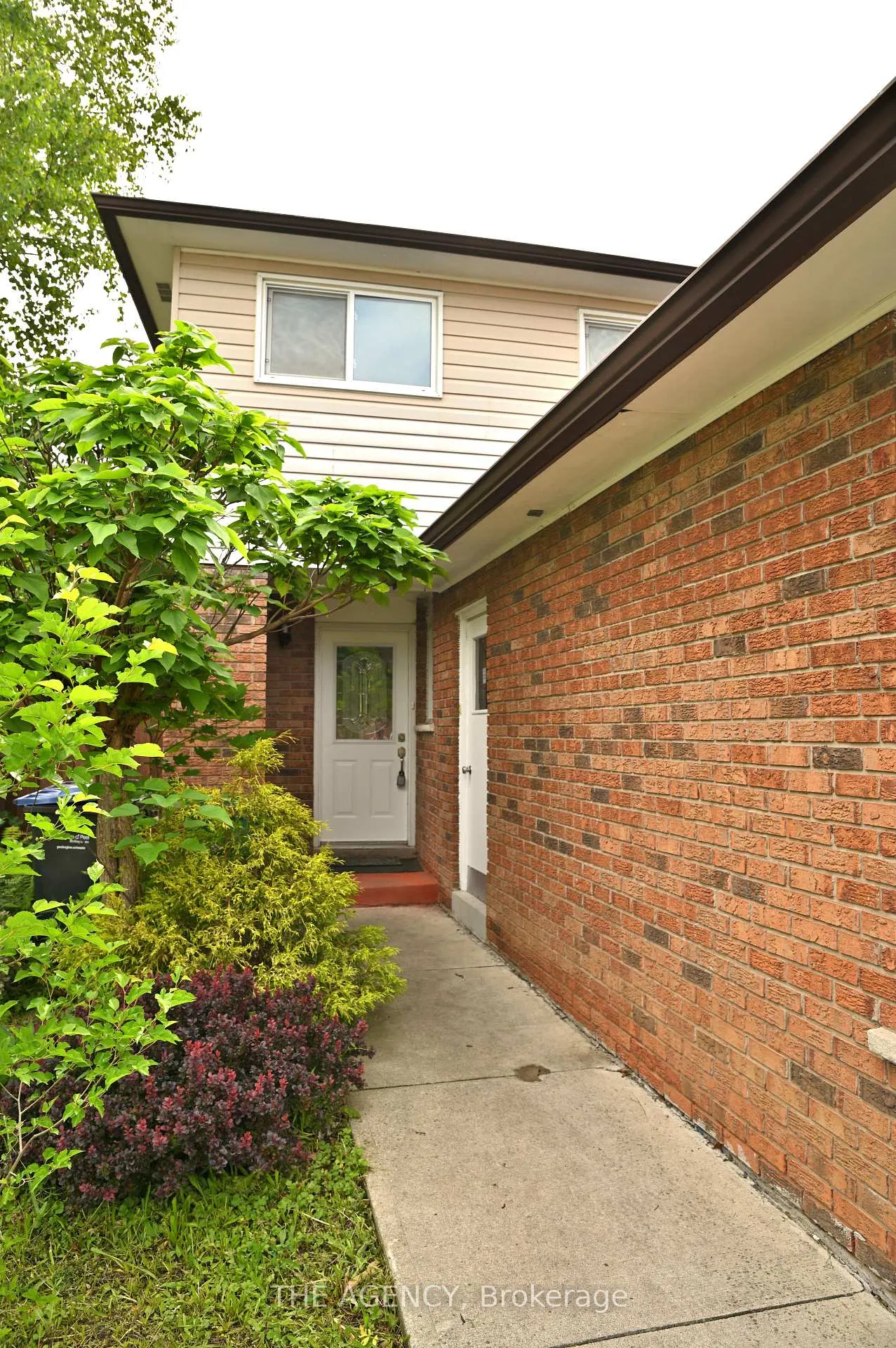 Photo 3 of 2720 Windjammer Road, Mississauga, Erin Mills — HOMEH