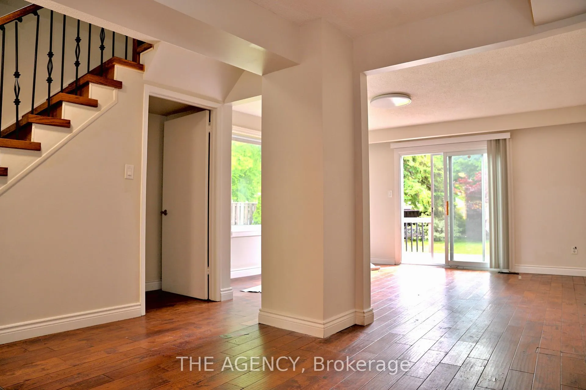Photo 9 of 2720 Windjammer Road, Mississauga, Erin Mills — HOMEH