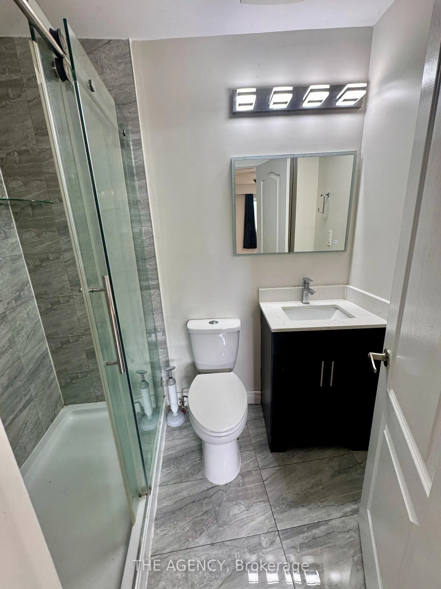 Photo 13 of 2720 Windjammer Road, Mississauga, Erin Mills — HOMEH
