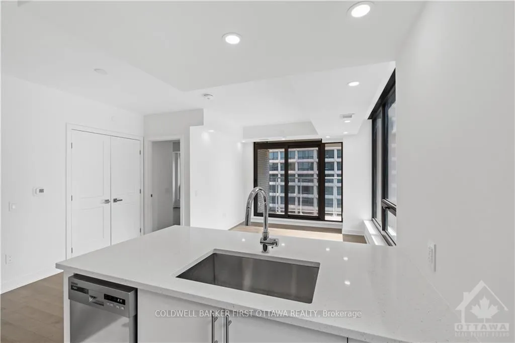 Photo 10 of Unit 1407, 340 Queen Street, Ottawa, Ottawa Centre — HOMEH