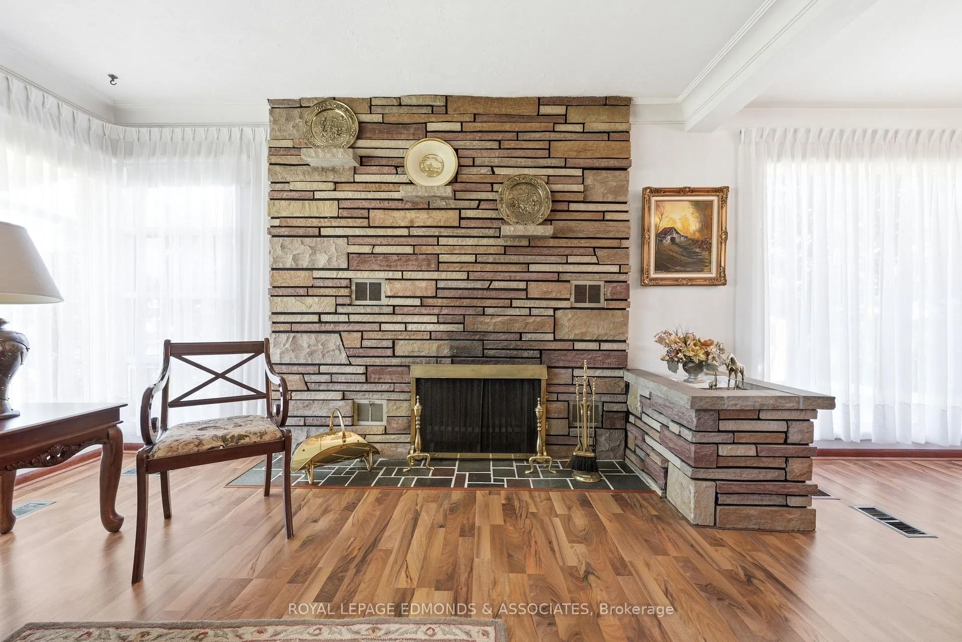 Photo 11 of 28 Barry Street, Laurentian Valley, Laurentian Valley — HOMEH