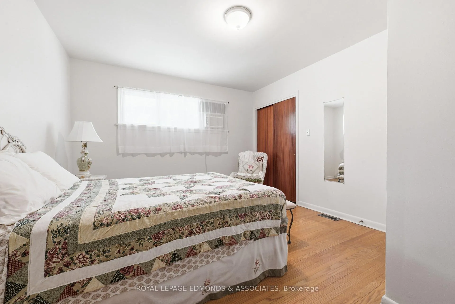 Photo 29 of 28 Barry Street, Laurentian Valley, Laurentian Valley — HOMEH