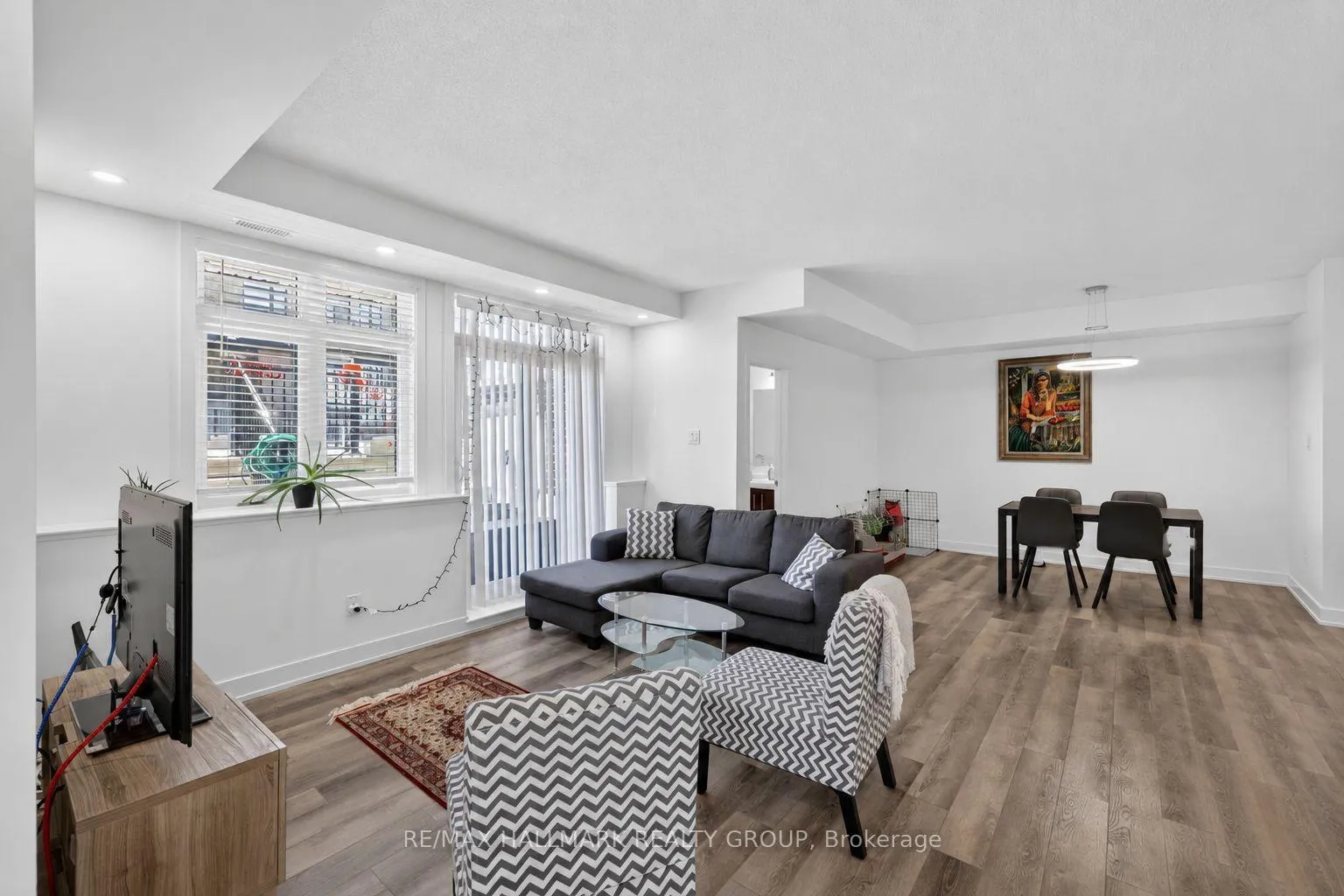 Photo 8 of Unit D, 310 Tulum Crescent, Ottawa, Kanata - Emerald Meadows/Trailwest — HOMEH