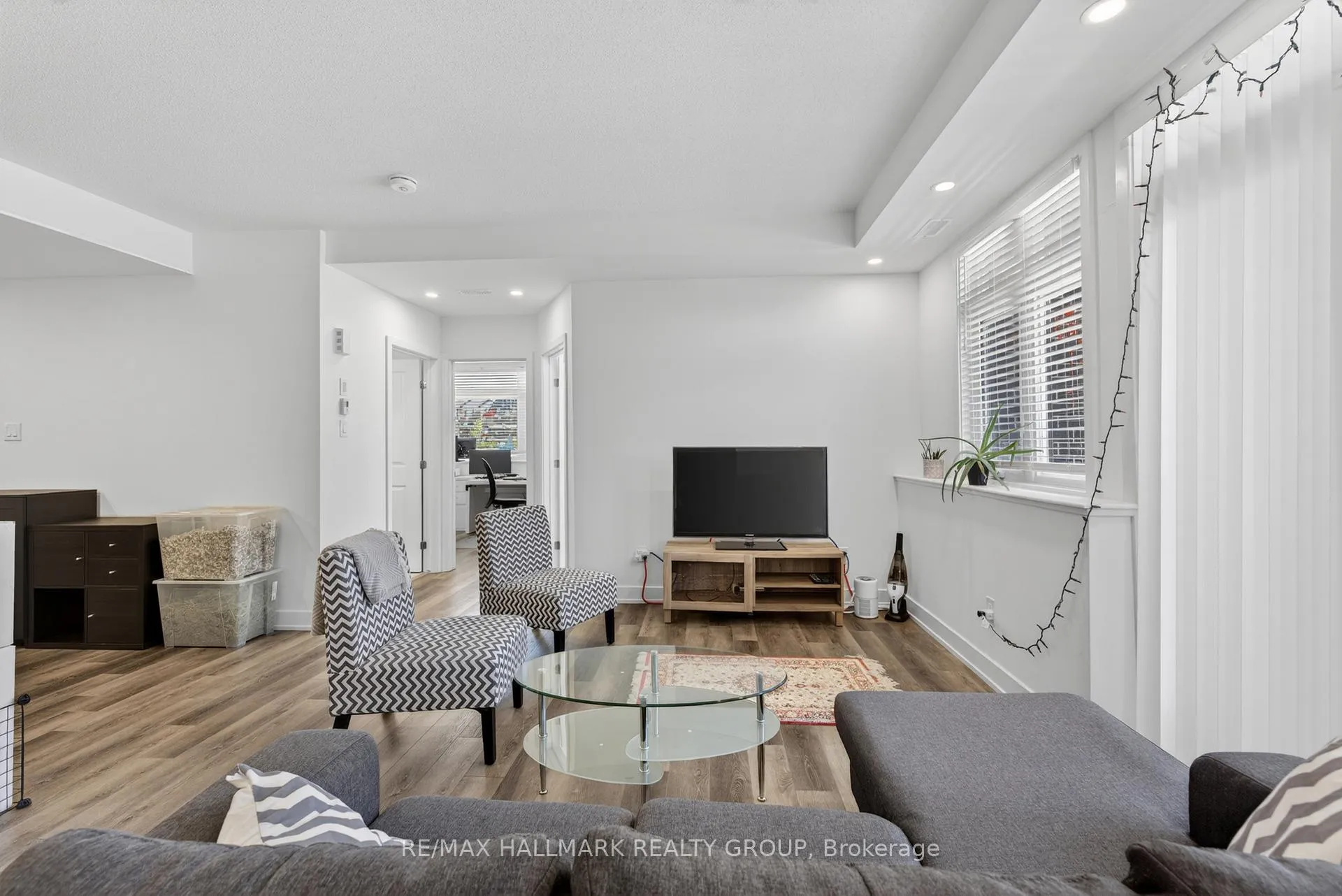 Photo 13 of Unit D, 310 Tulum Crescent, Ottawa, Kanata - Emerald Meadows/Trailwest — HOMEH