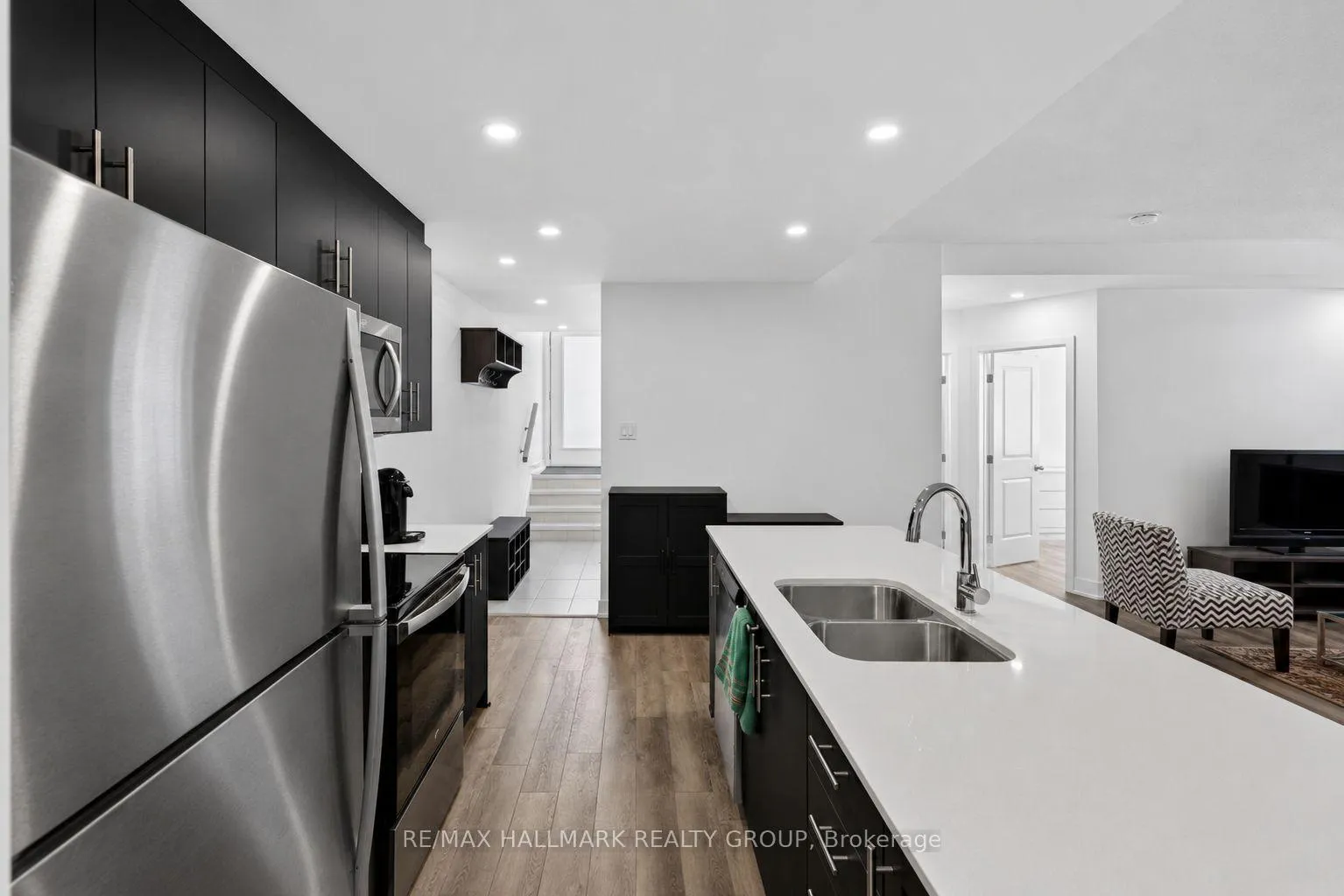 Photo 18 of Unit D, 310 Tulum Crescent, Ottawa, Kanata - Emerald Meadows/Trailwest — HOMEH