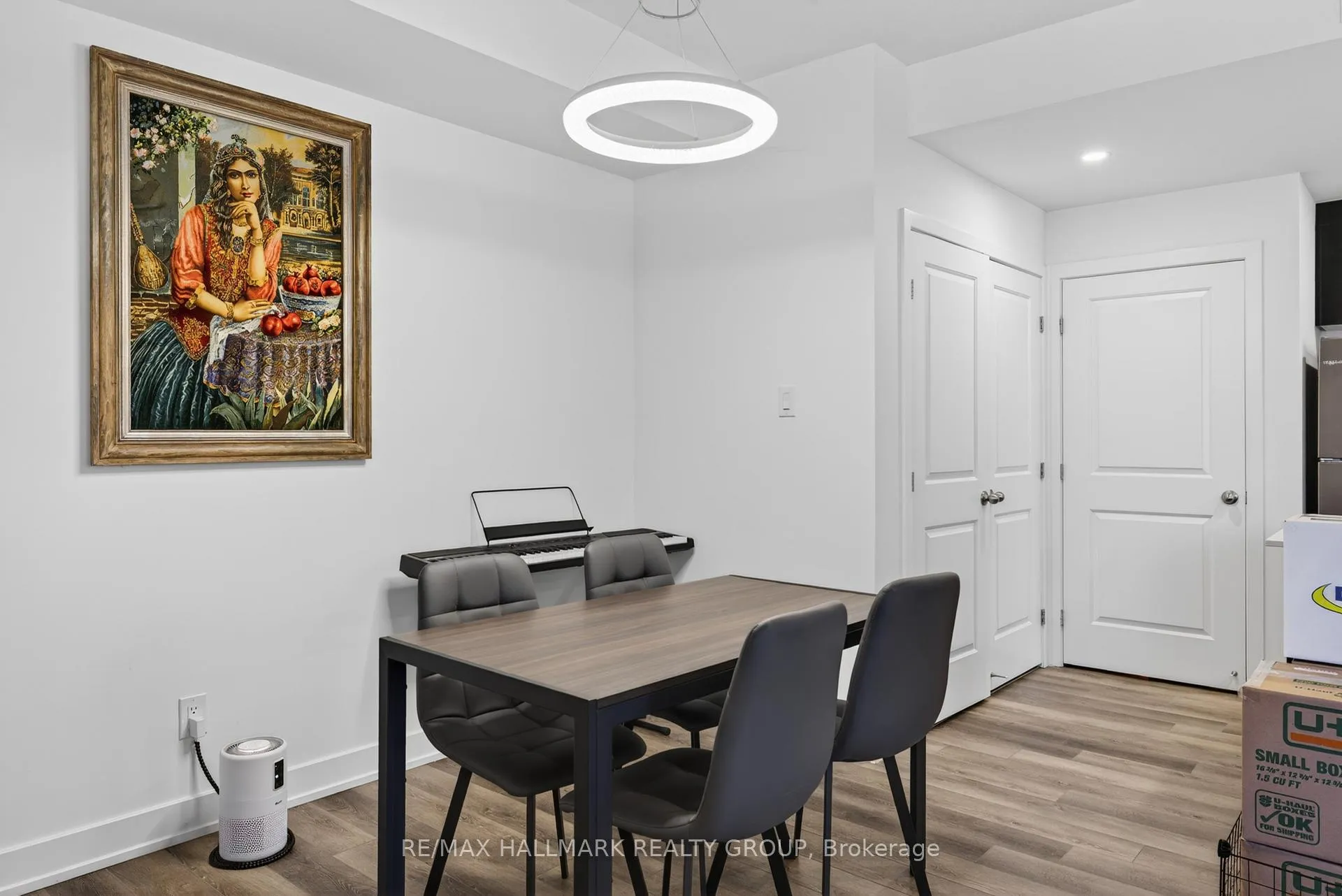 Photo 22 of Unit D, 310 Tulum Crescent, Ottawa, Kanata - Emerald Meadows/Trailwest — HOMEH