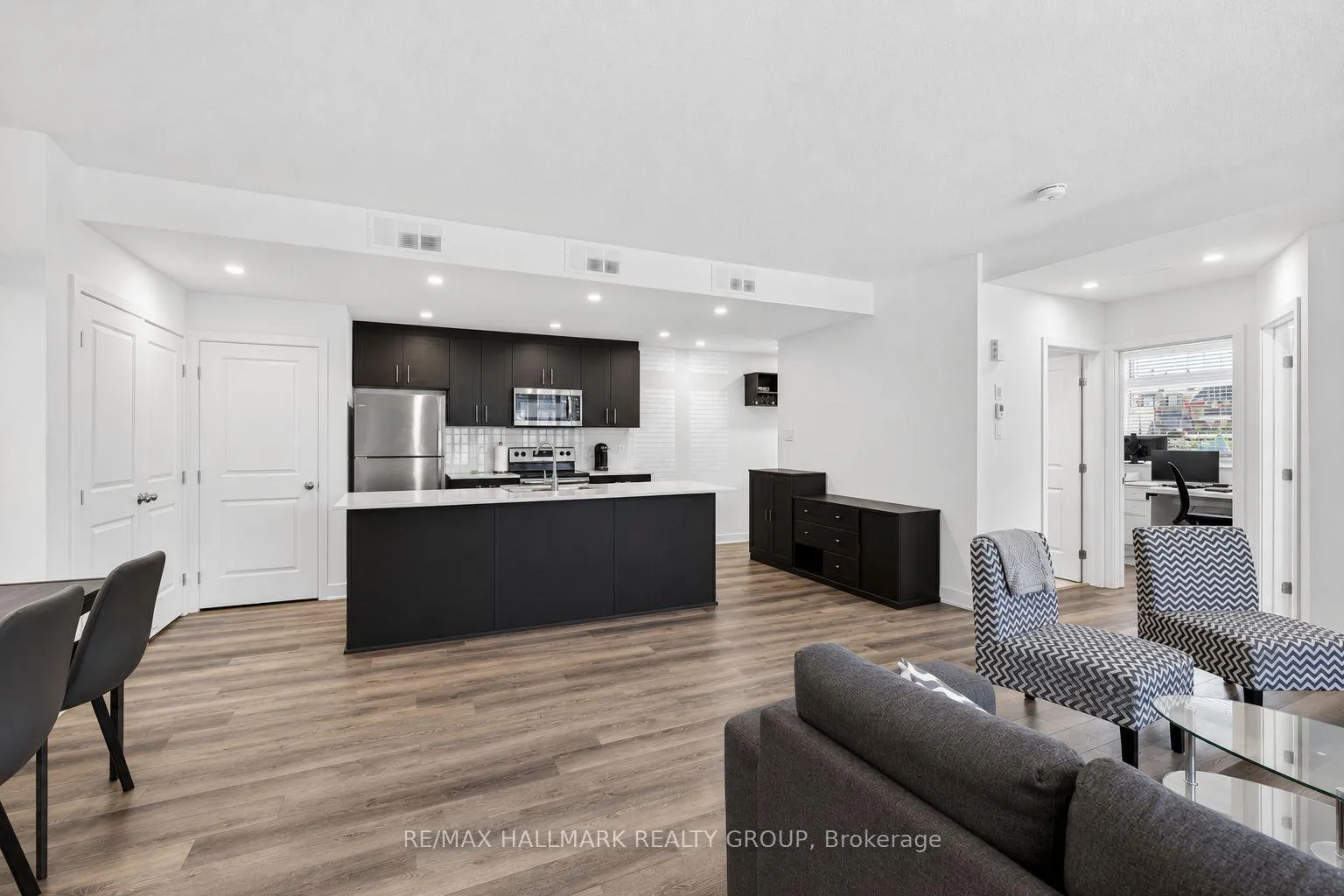 Photo 23 of Unit D, 310 Tulum Crescent, Ottawa, Kanata - Emerald Meadows/Trailwest — HOMEH