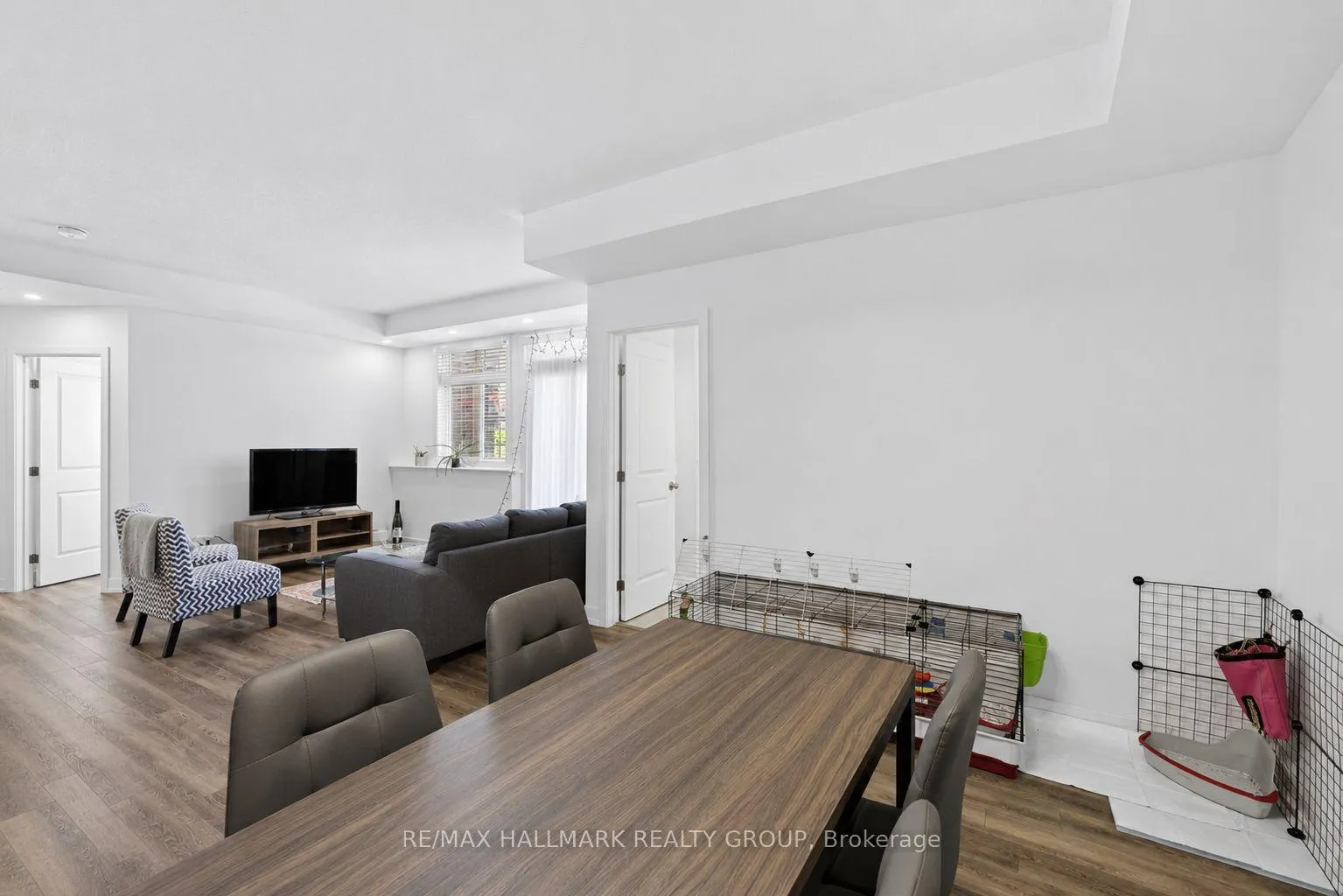 Photo 24 of Unit D, 310 Tulum Crescent, Ottawa, Kanata - Emerald Meadows/Trailwest — HOMEH