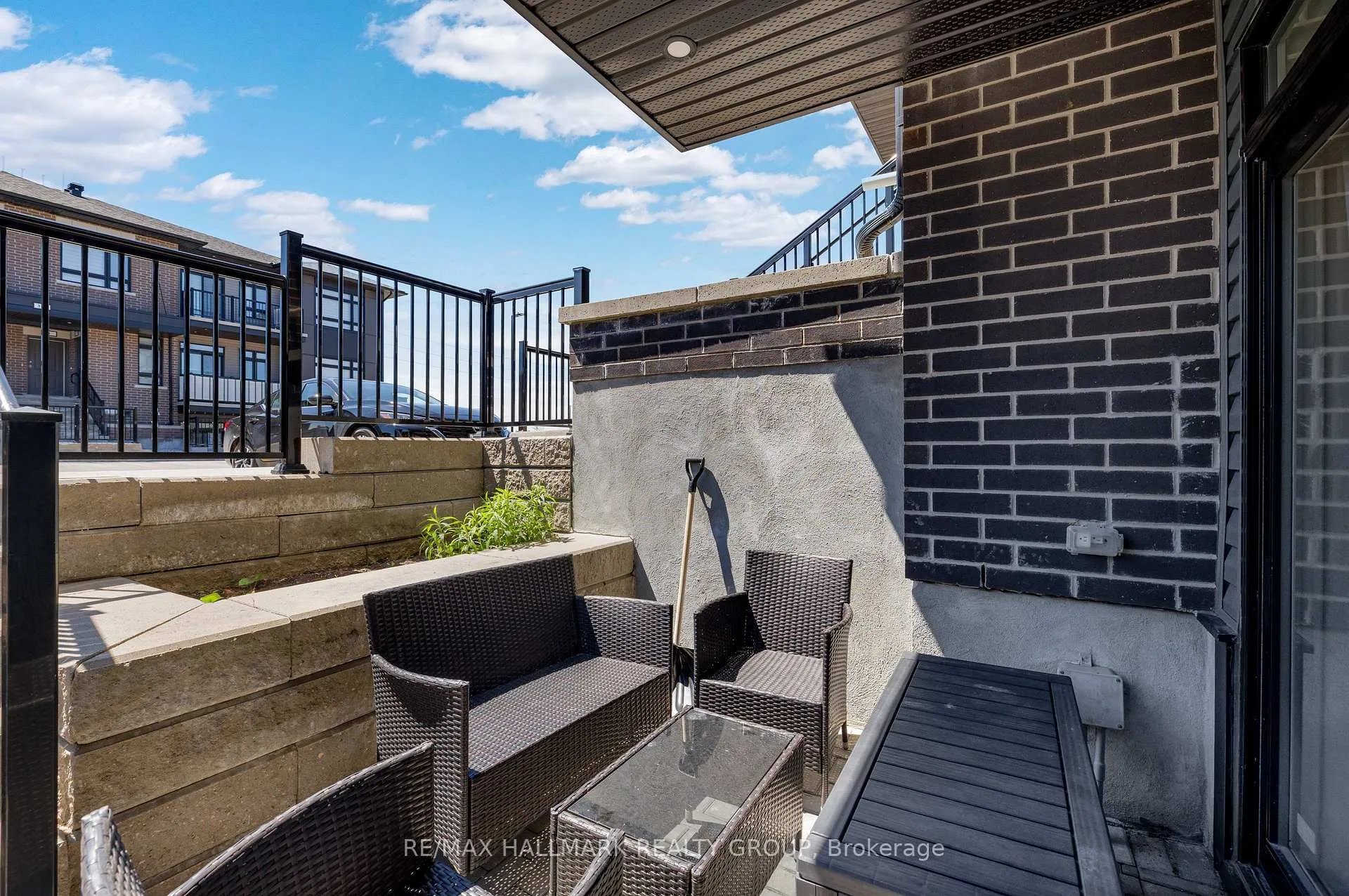 Photo 32 of Unit D, 310 Tulum Crescent, Ottawa, Kanata - Emerald Meadows/Trailwest — HOMEH