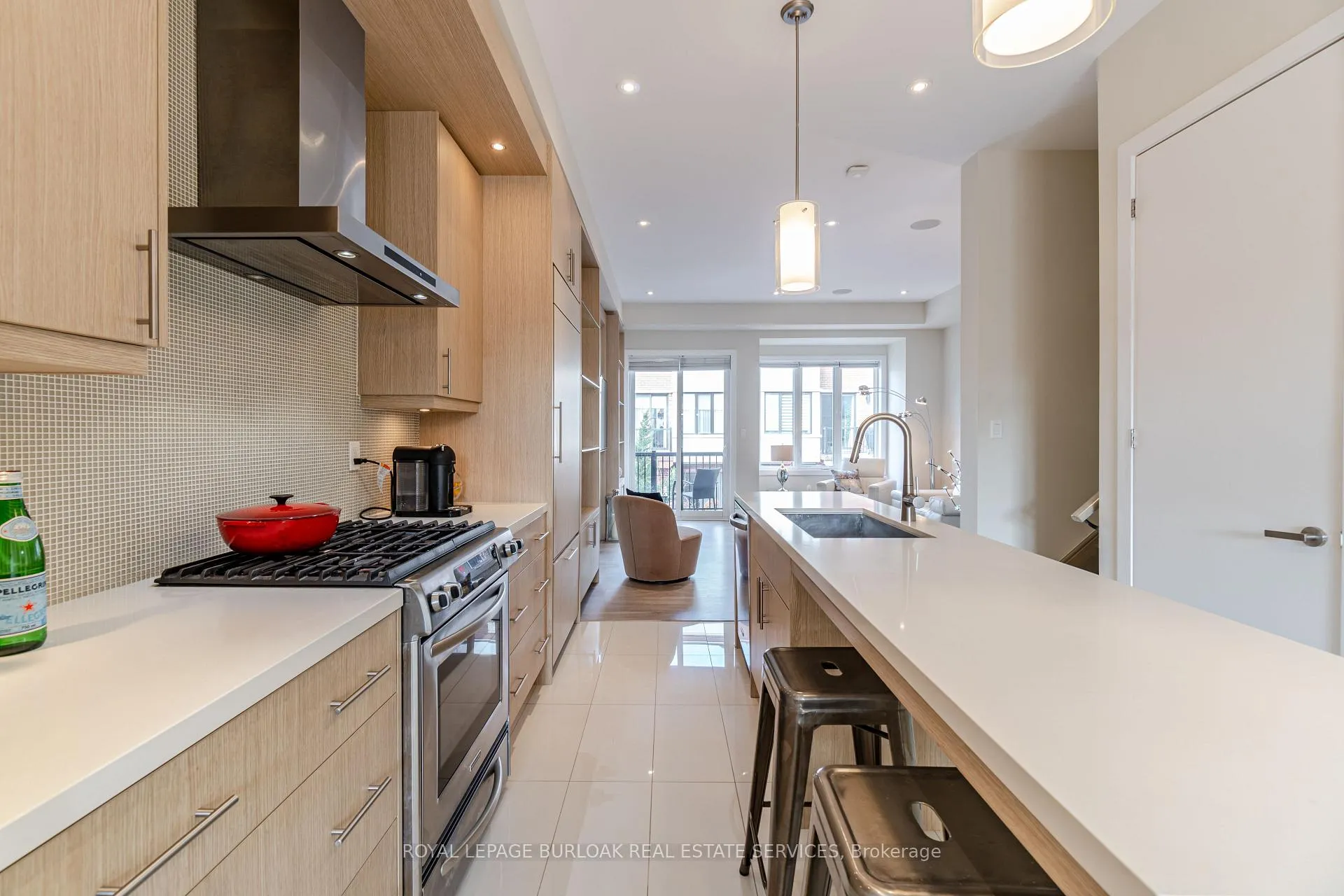Photo 9 of 467 Nautical Boulevard, Oakville, Bronte — HOMEH