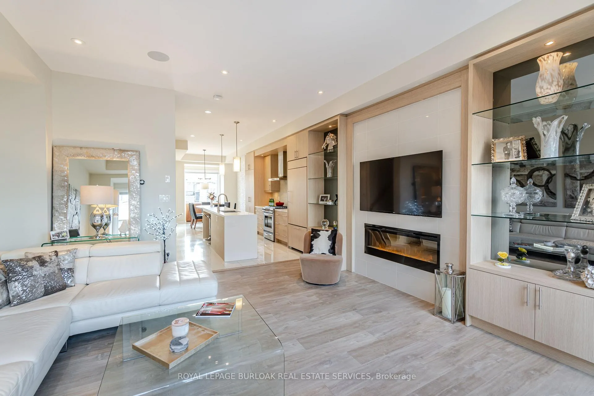 Photo 12 of 467 Nautical Boulevard, Oakville, Bronte — HOMEH